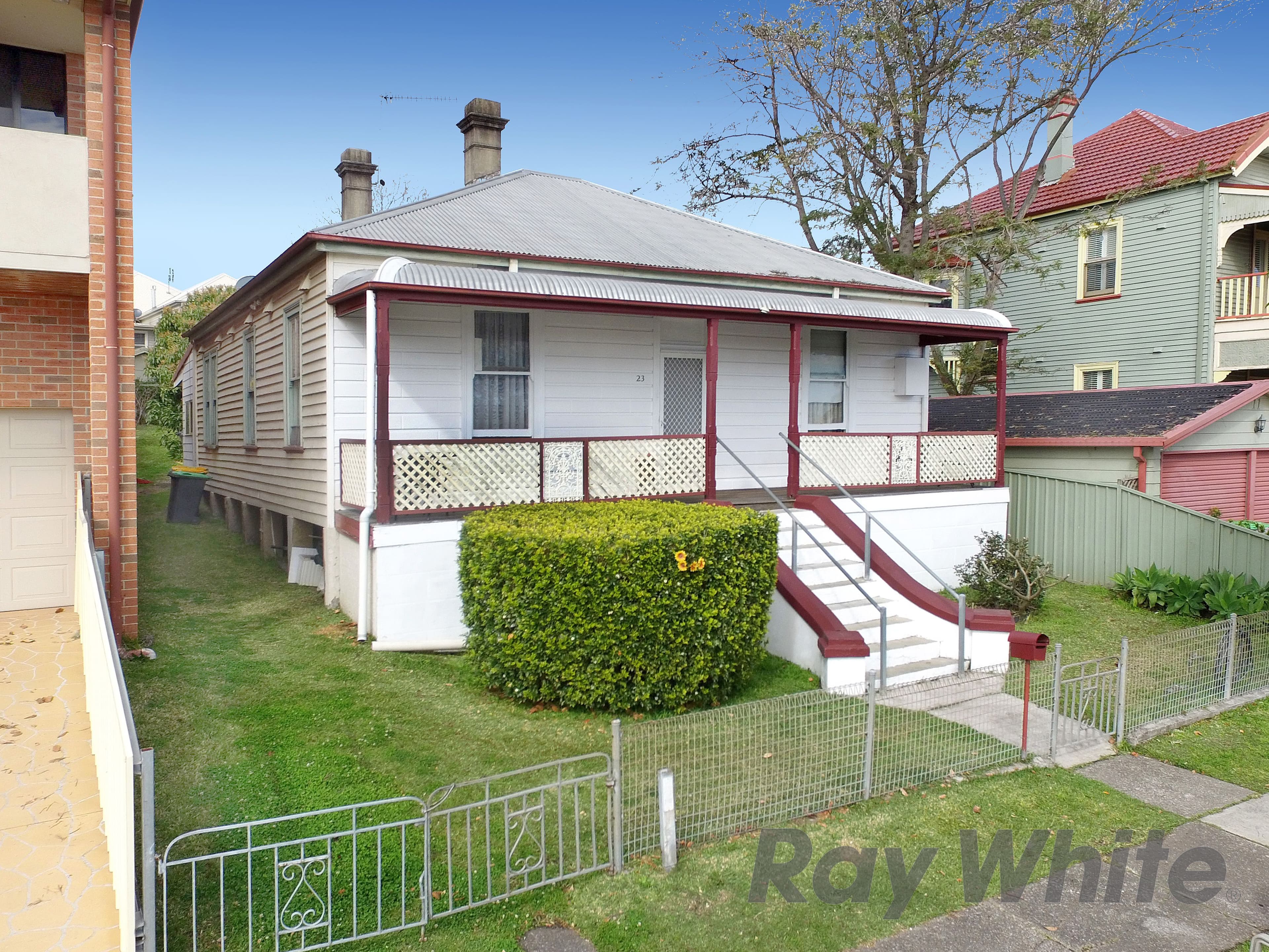 13 Dixon Street, Hamilton - Image 1