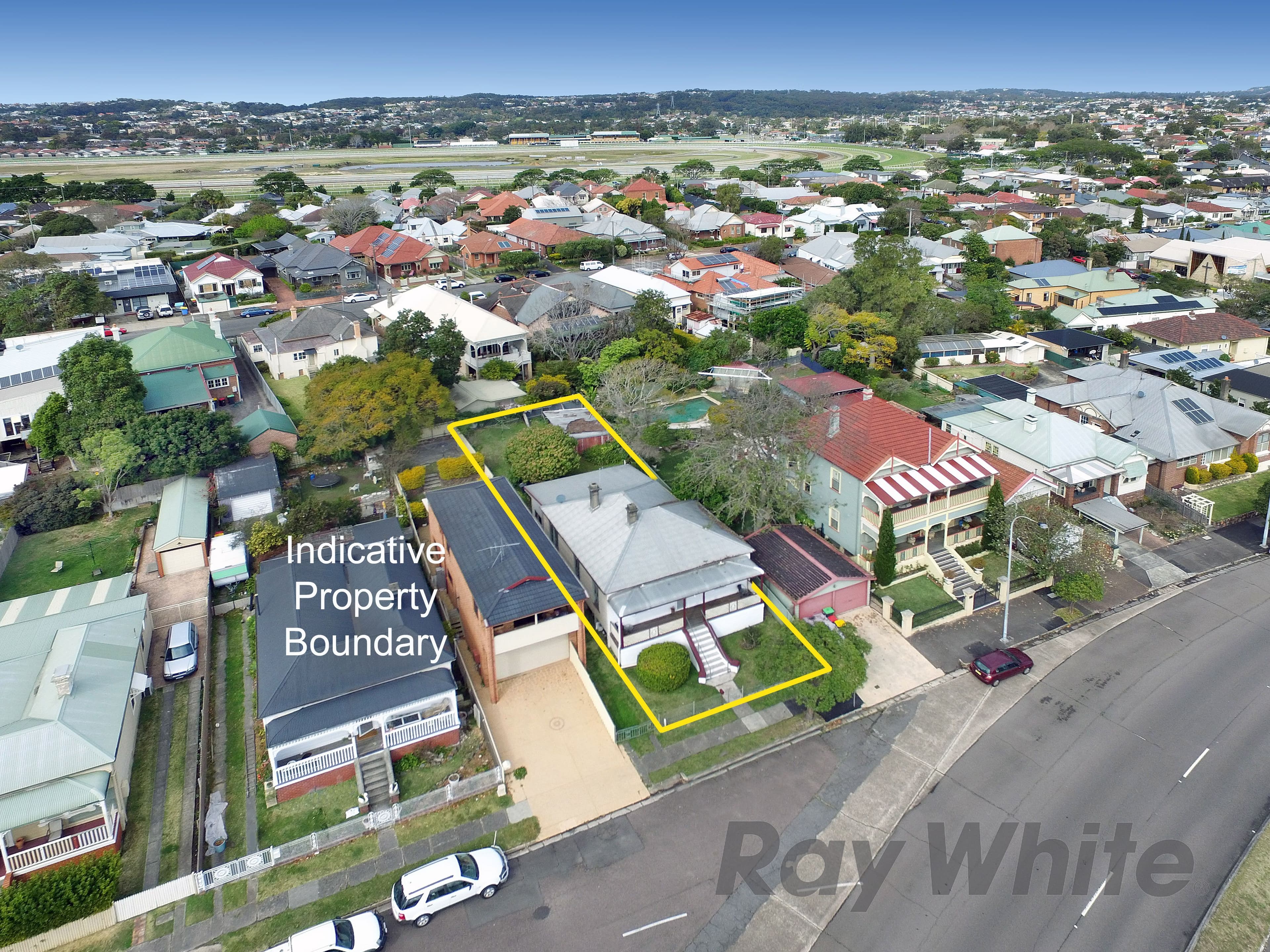 13 Dixon Street, Hamilton - Thumbnail 2