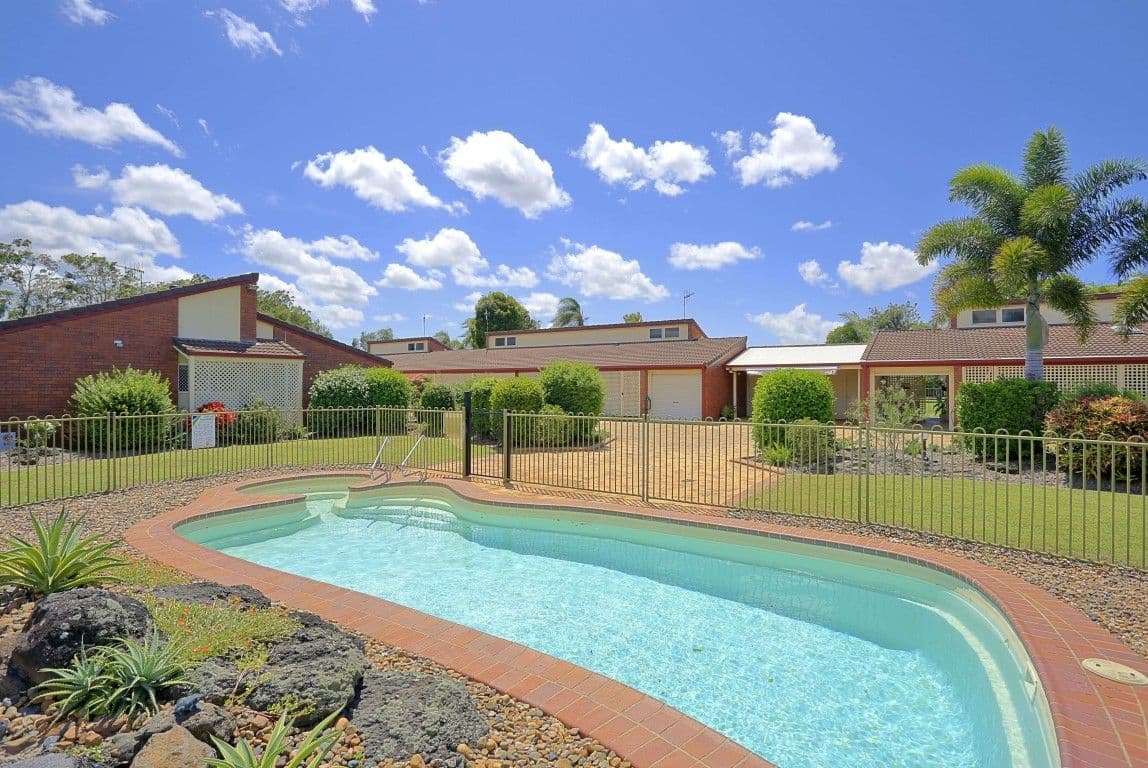 15 Thabeban Street, Avenell Heights QLD 4670, Avenell Heights - Thumbnail 2