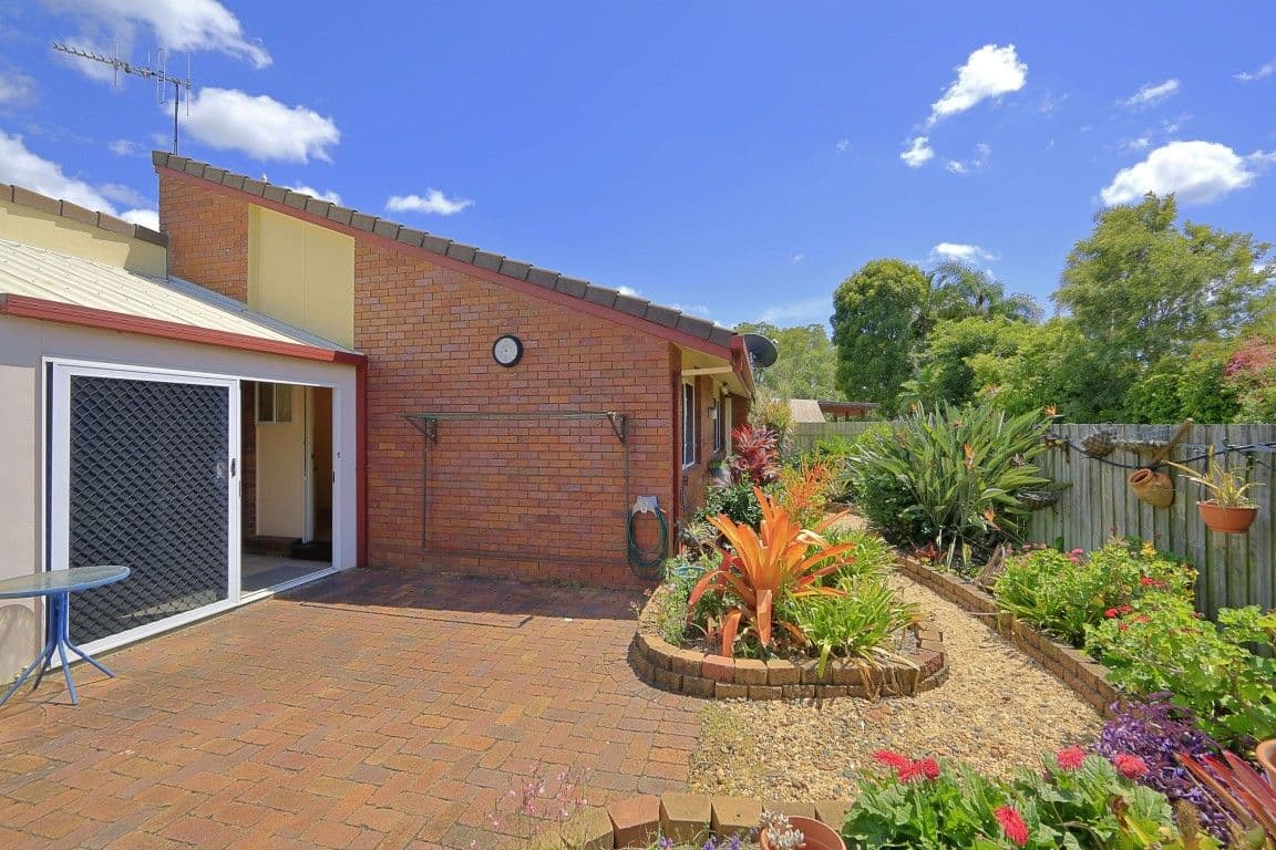 15 Thabeban Street, Avenell Heights QLD 4670, Avenell Heights - Thumbnail 5