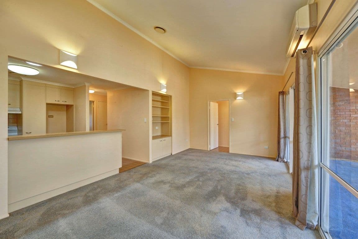 15 Thabeban Street, Avenell Heights QLD 4670, Avenell Heights - Thumbnail 8