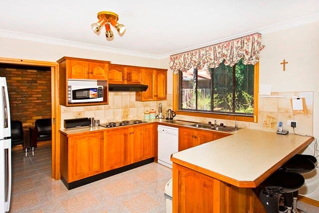 131 Bossley Road, BOSSLEY PARK NSW 2176, Bossley Park - Thumbnail 5