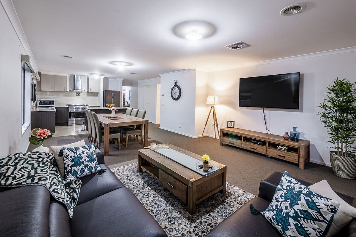 8 Mimica Avenue, Lyndhurst VIC 3975, Lyndhurst - Thumbnail 2