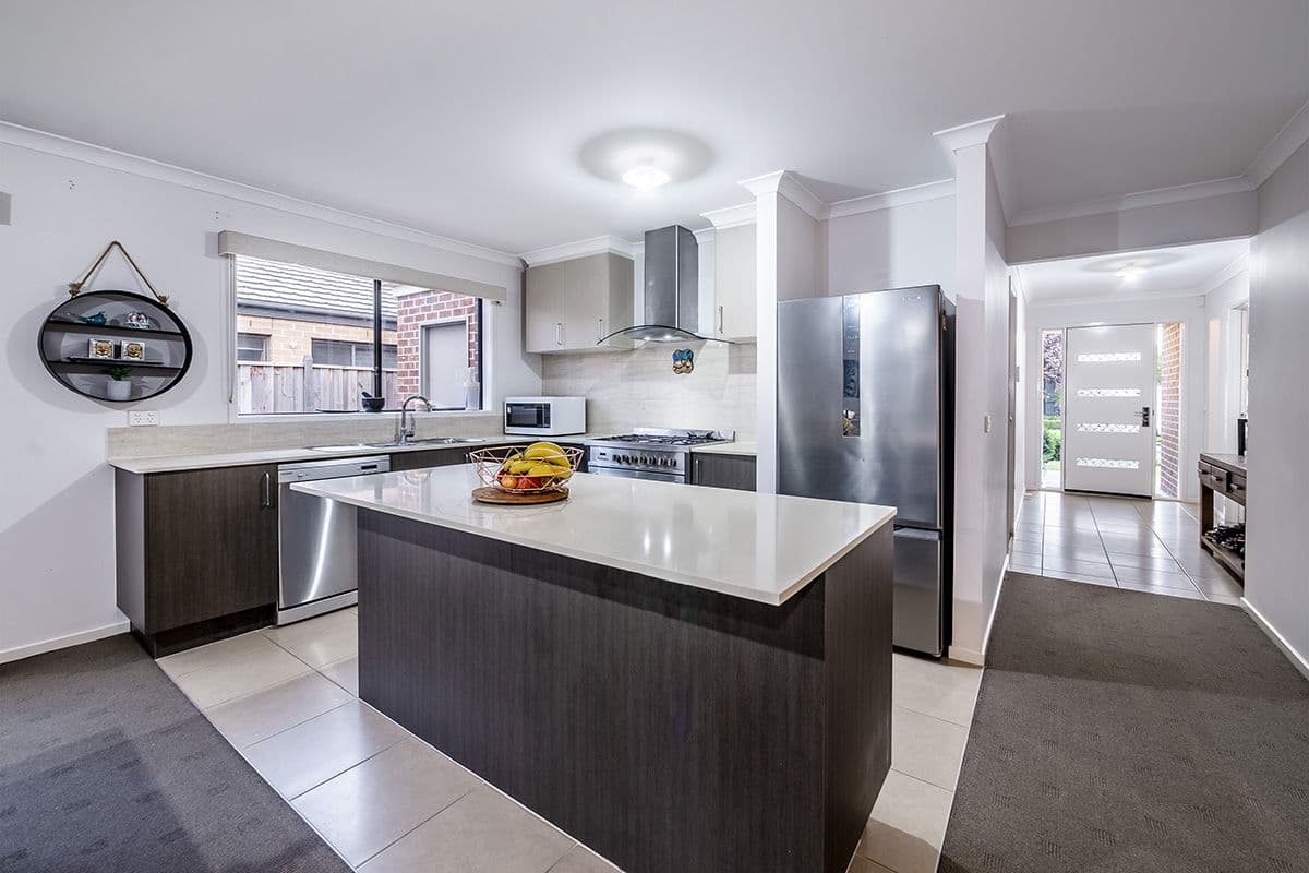 8 Mimica Avenue, Lyndhurst VIC 3975, Lyndhurst - Thumbnail 3