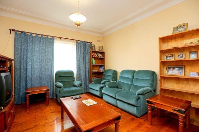 9 Meakin Crescent, Chester Hill NSW 2162, Chester Hill - Thumbnail 2
