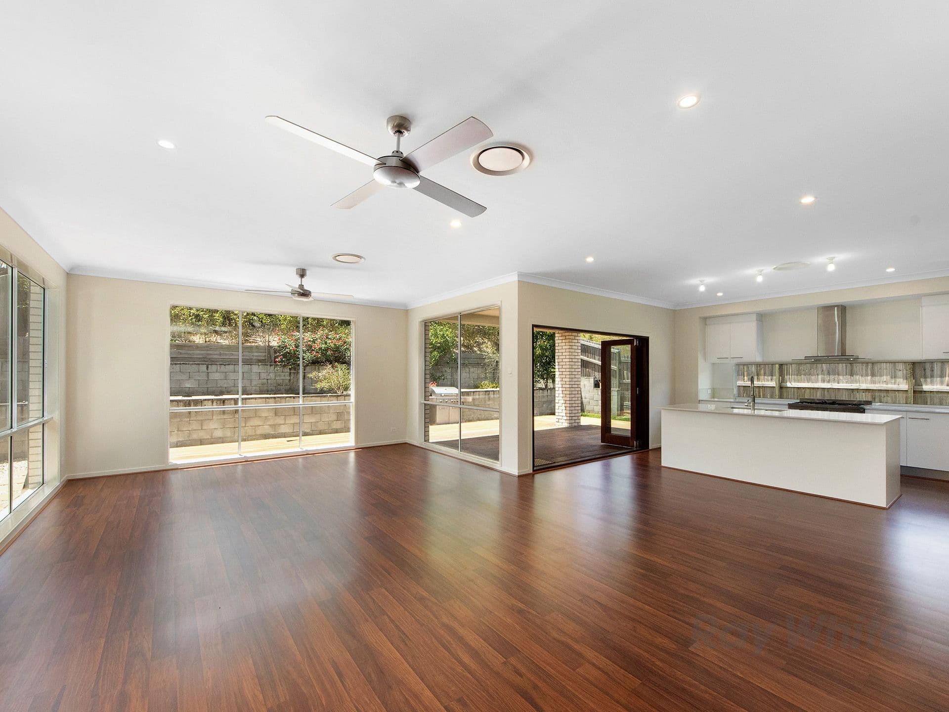 8 Meander Court, Ormeau Hills QLD 4208, Ormeau Hills - Thumbnail 2