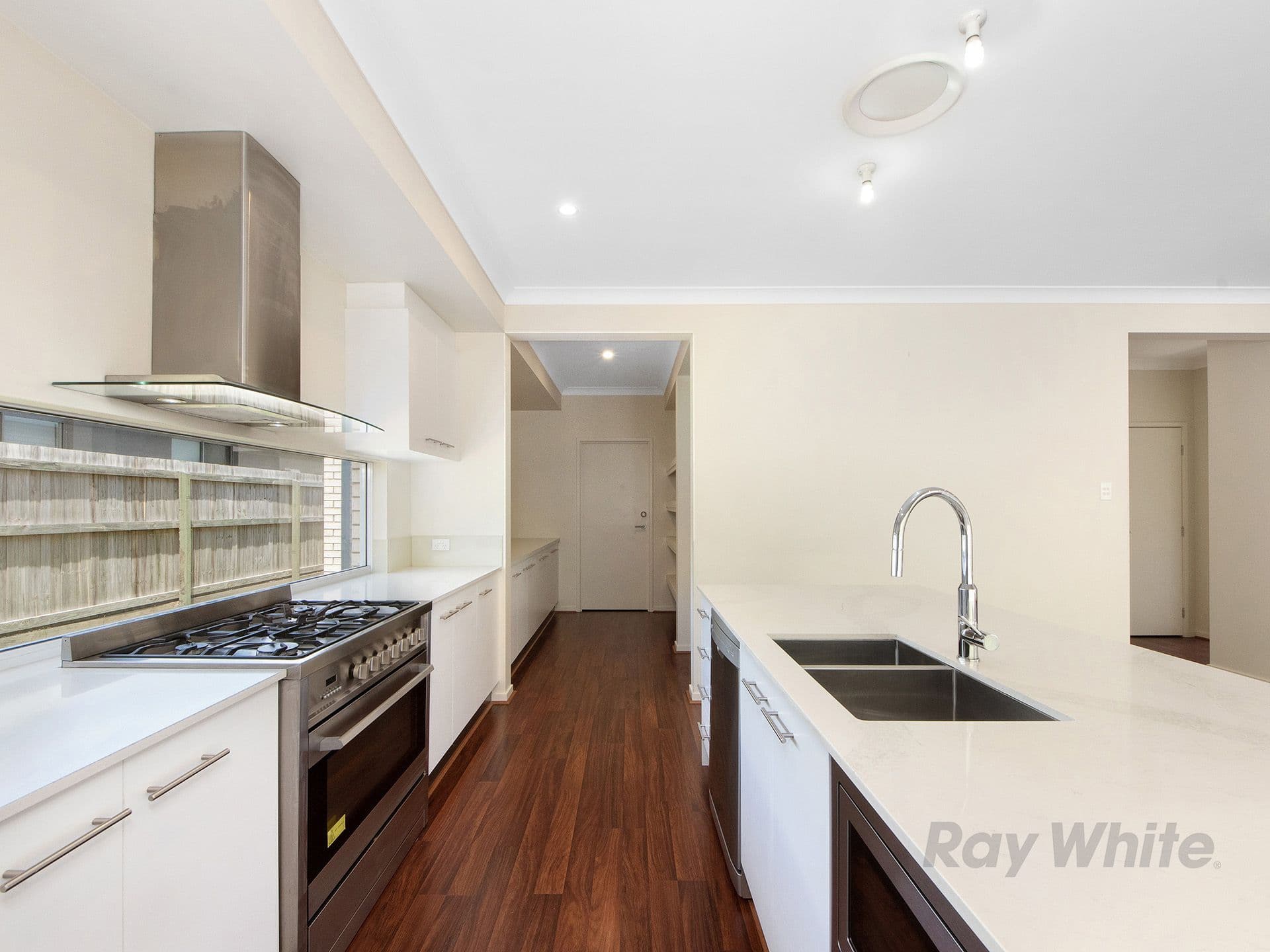 8 Meander Court, Ormeau Hills QLD 4208, Ormeau Hills - Thumbnail 5