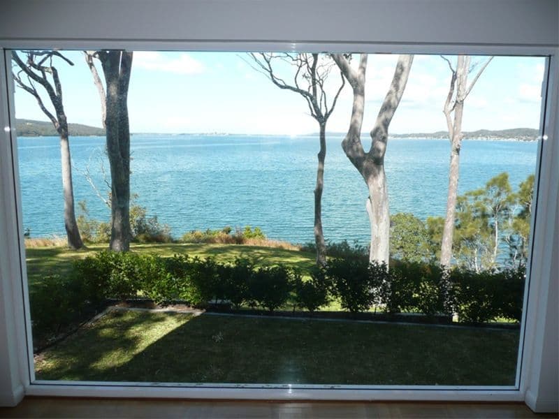 4  Wattle Street, BOLTON POINT NSW 2283, Bolton Point - Image 1