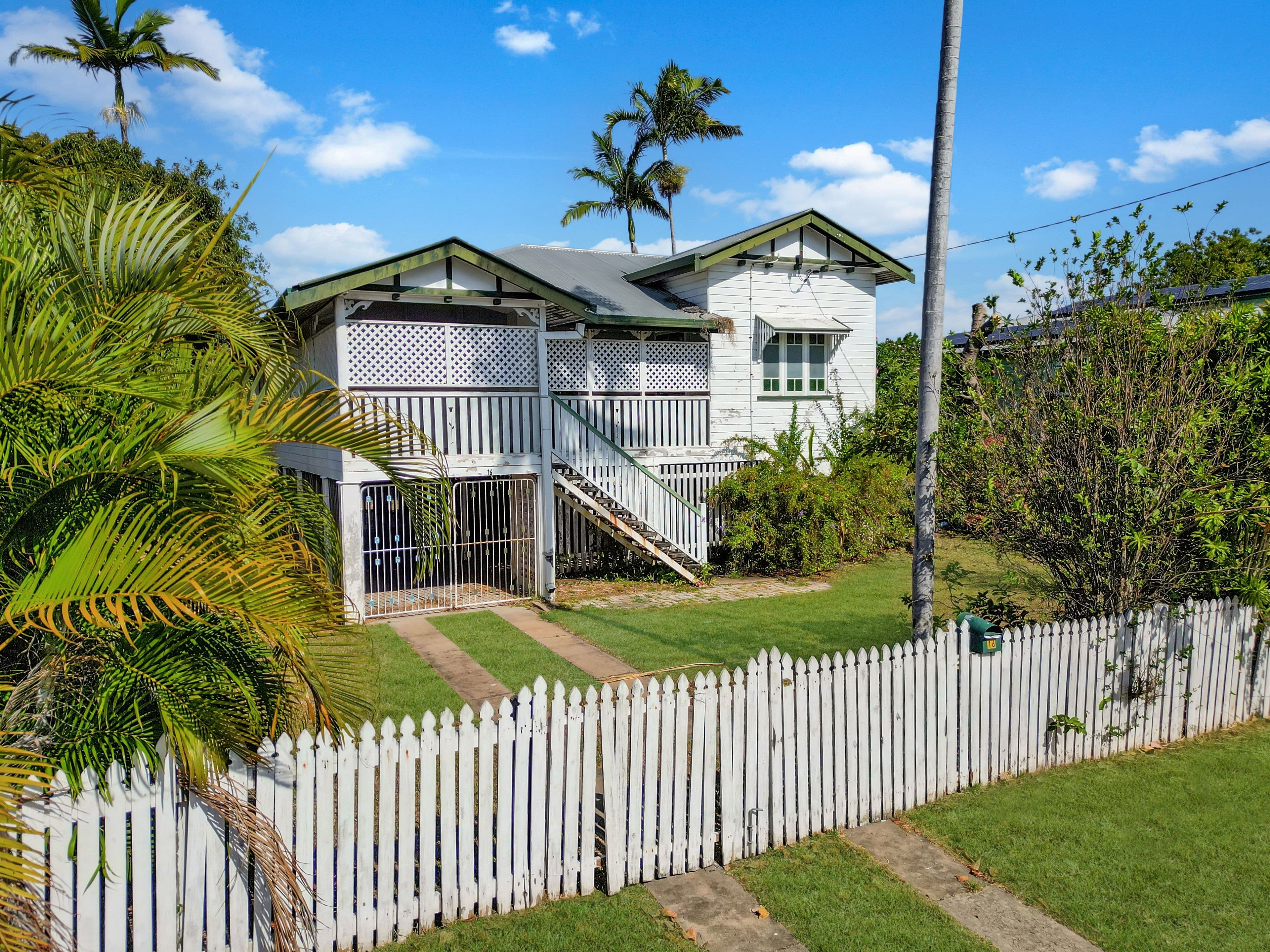 16 Campbell Street, Hermit Park QLD 4812, Hermit Park - Image 1