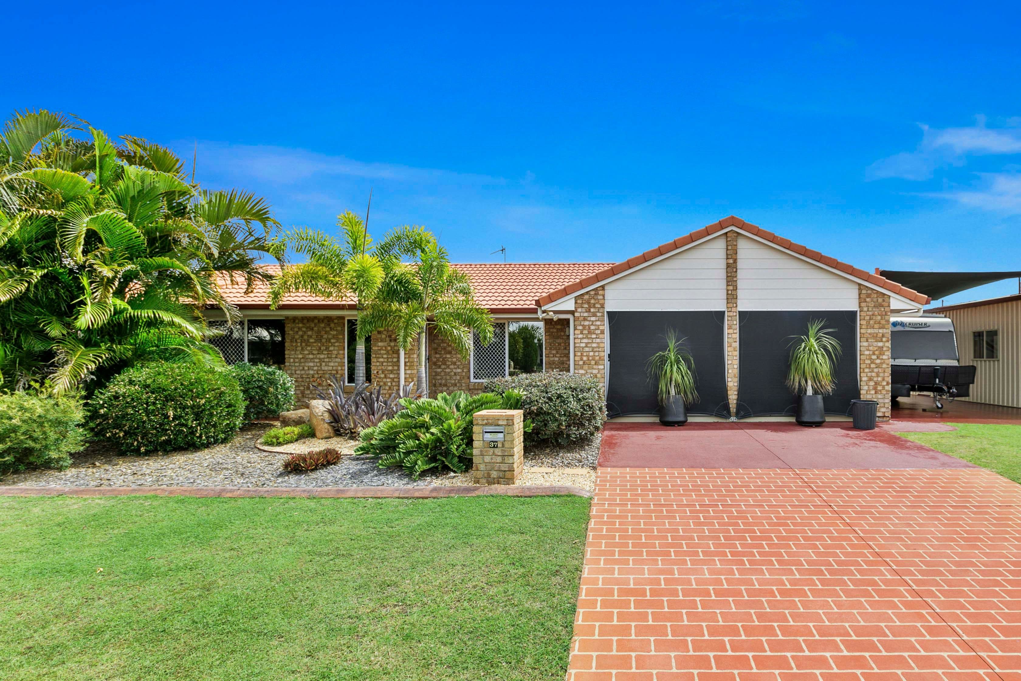 37 Cromdale Circuit, Kawungan QLD 4655, Kawungan - Thumbnail 2