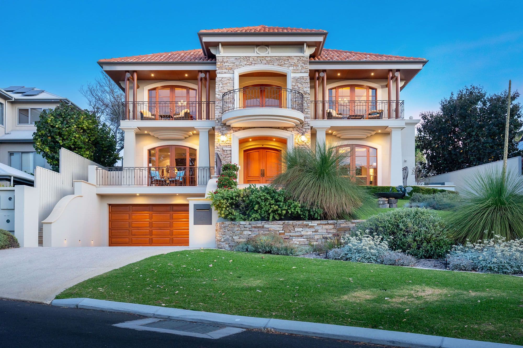 25 Hesperia Avenue, City Beach WA 6015, City Beach - Image 1