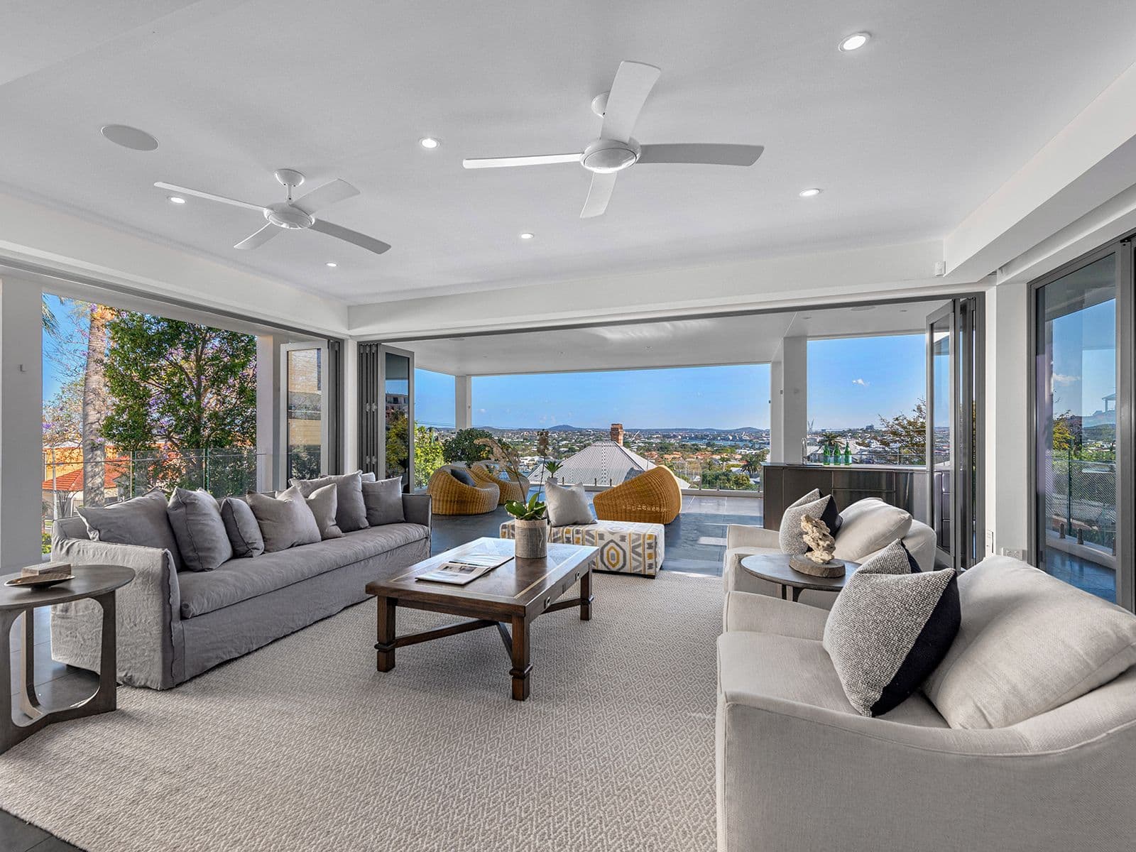 22 Langside Road, Hamilton QLD 4007, Hamilton - Thumbnail 2