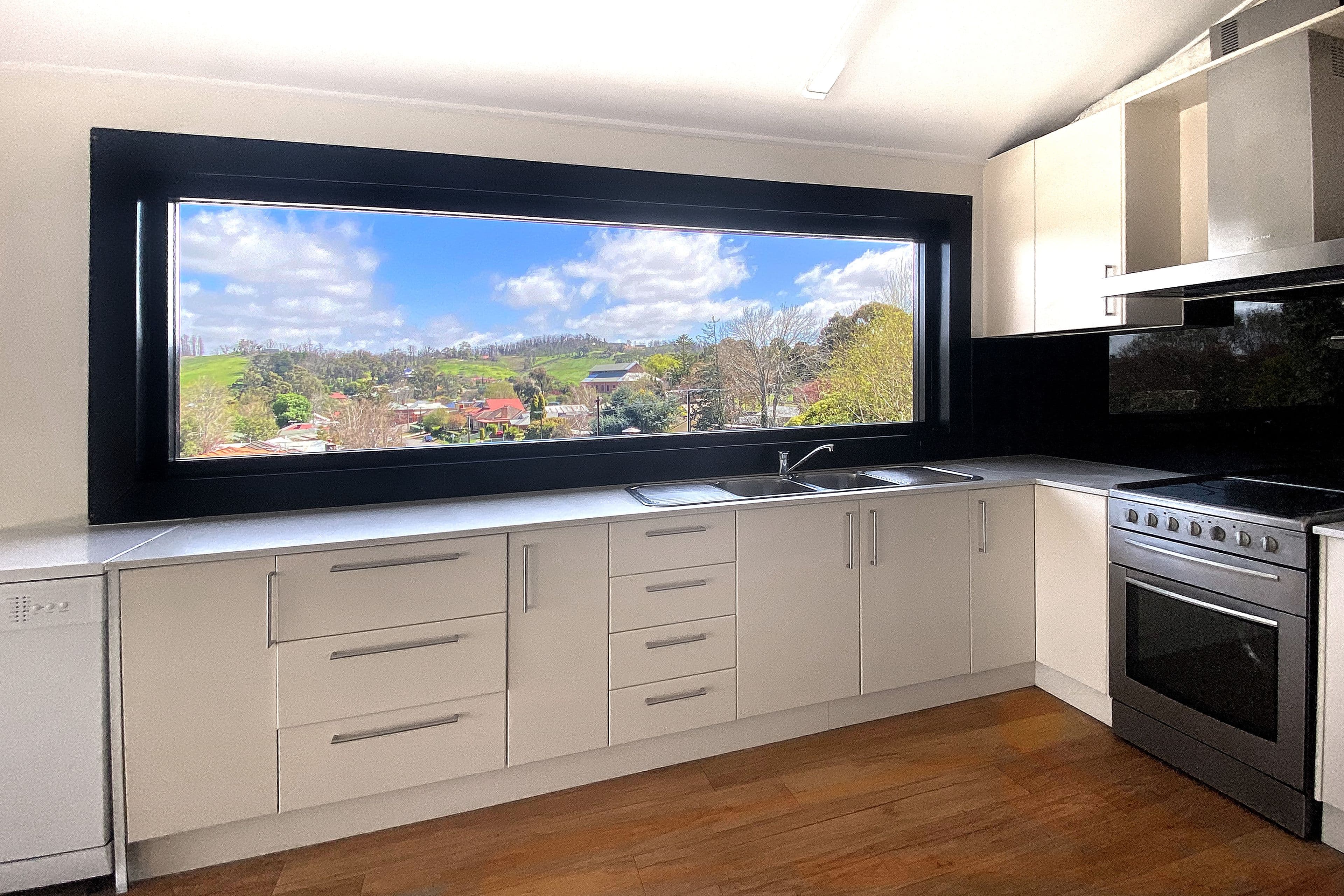 24 Bartholomew Avenue, Lobethal SA 5241, Lobethal - Thumbnail 2