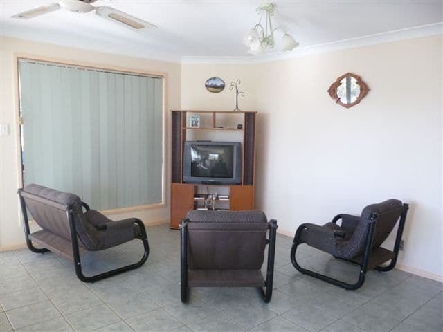 2 Morilla Street, Tamworth, Hillvue, NSW, 2340, Hillvue - Thumbnail 3