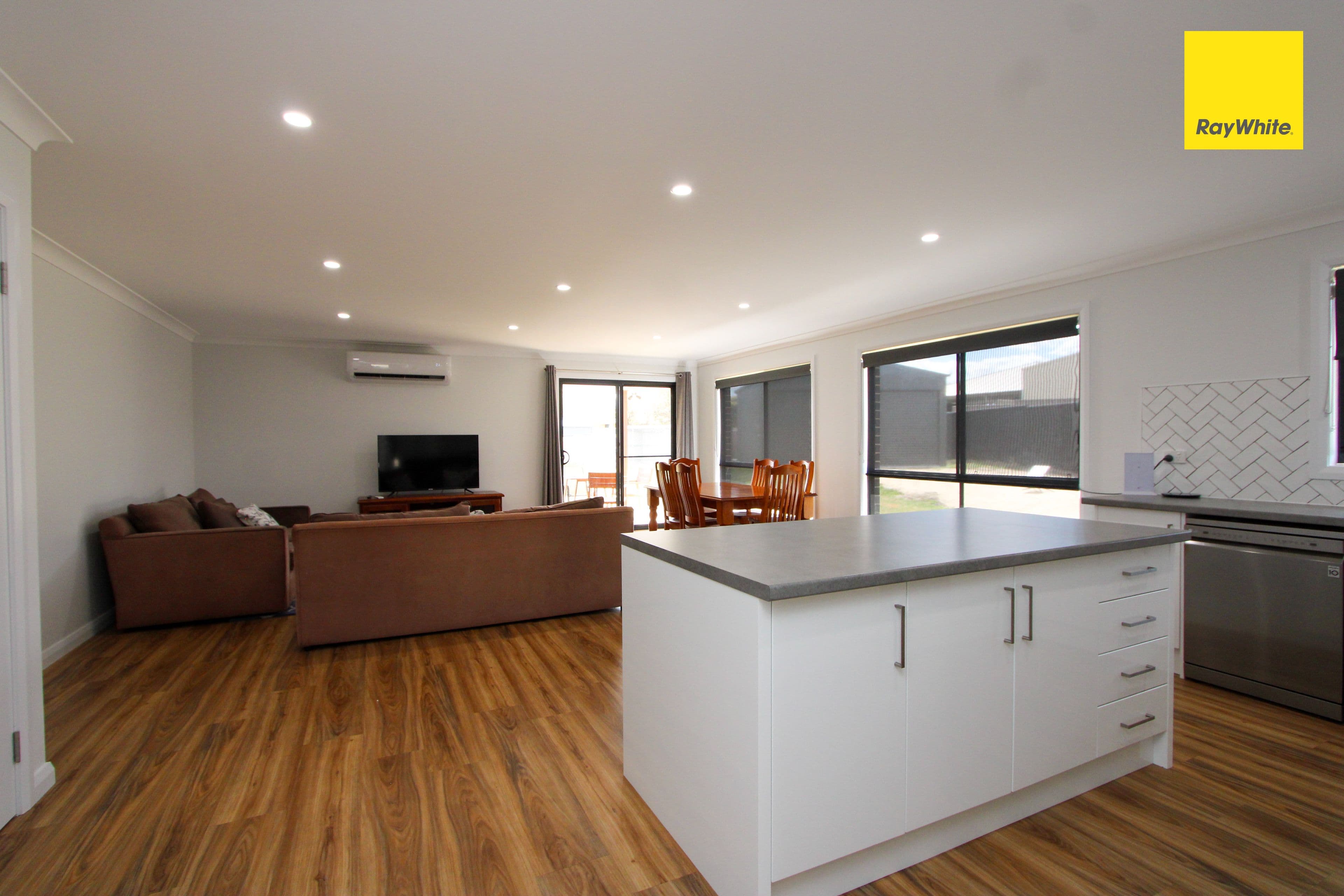 64 Mather Street, Inverell NSW 2360, Inverell - Thumbnail 2