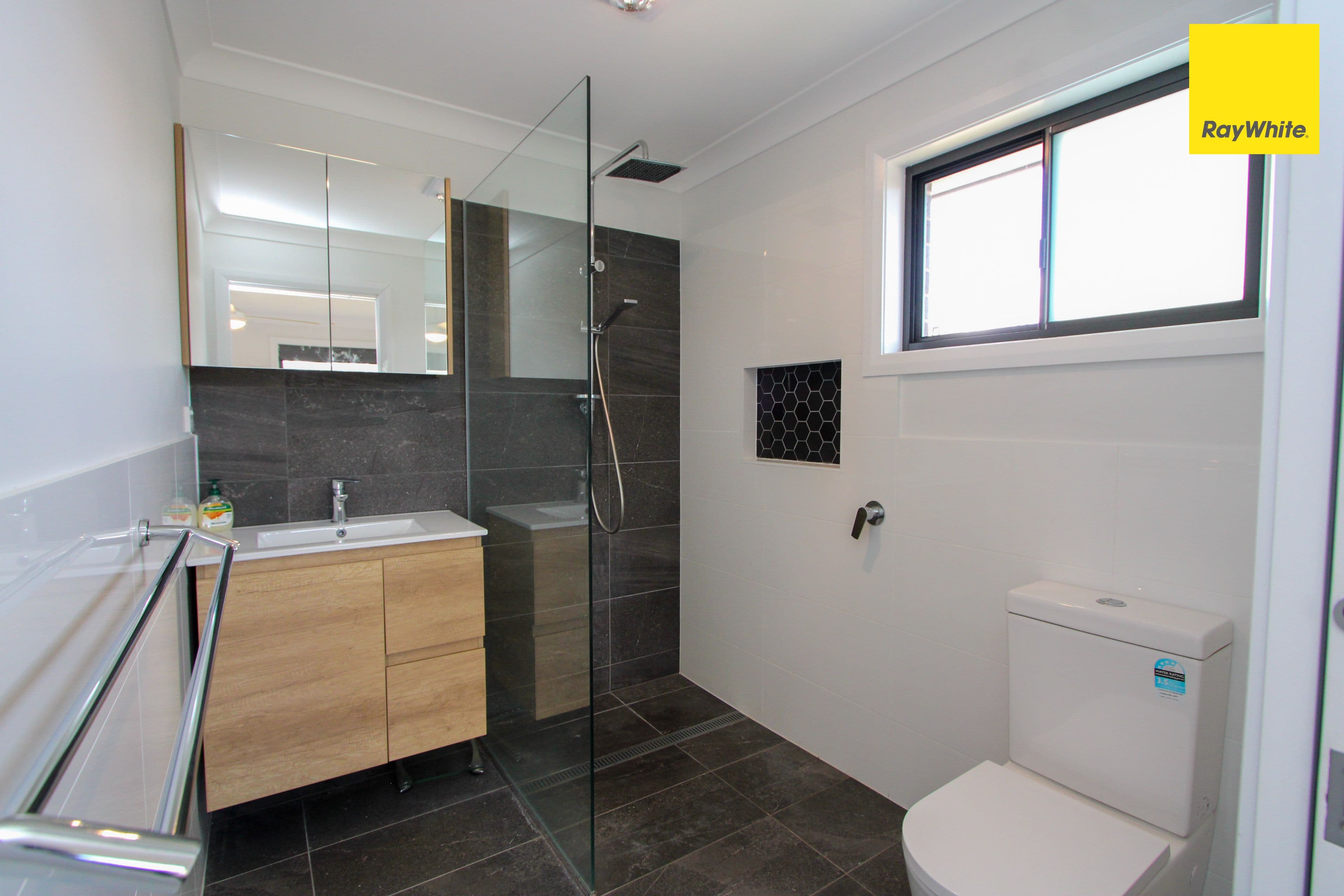 64 Mather Street, Inverell NSW 2360, Inverell - Thumbnail 6