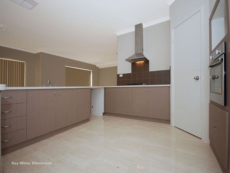 29 Boxgrove Loop, ELLENBROOK WA 6069, Ellenbrook - Thumbnail 2