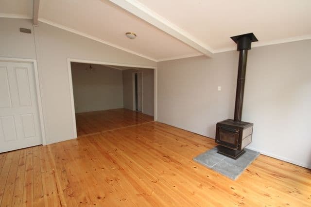 28 Guilford Street, CLARE SA 5453, Clare - Thumbnail 5