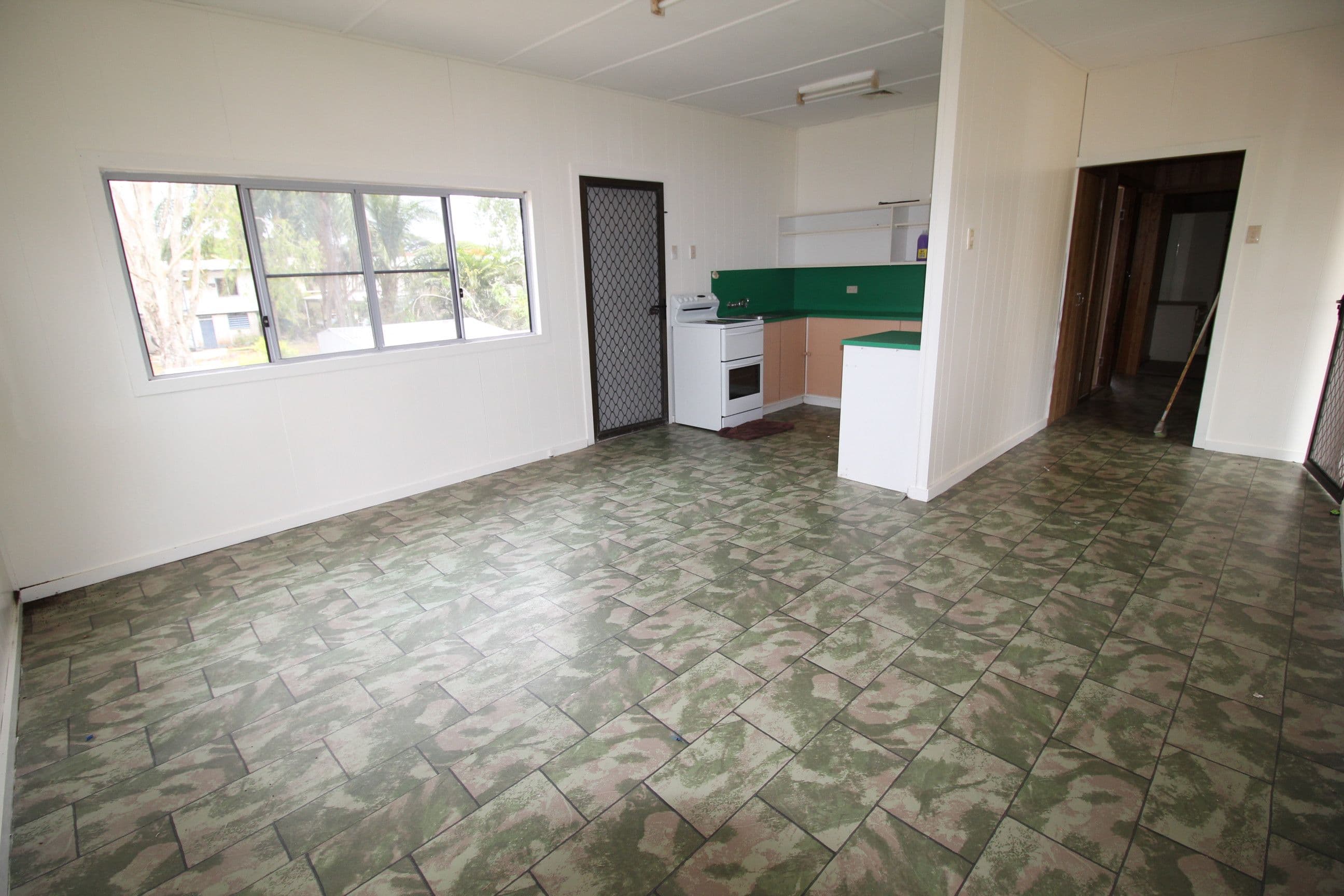 10 O'Malley Street, Ingham QLD 4850, Ingham - Thumbnail 2
