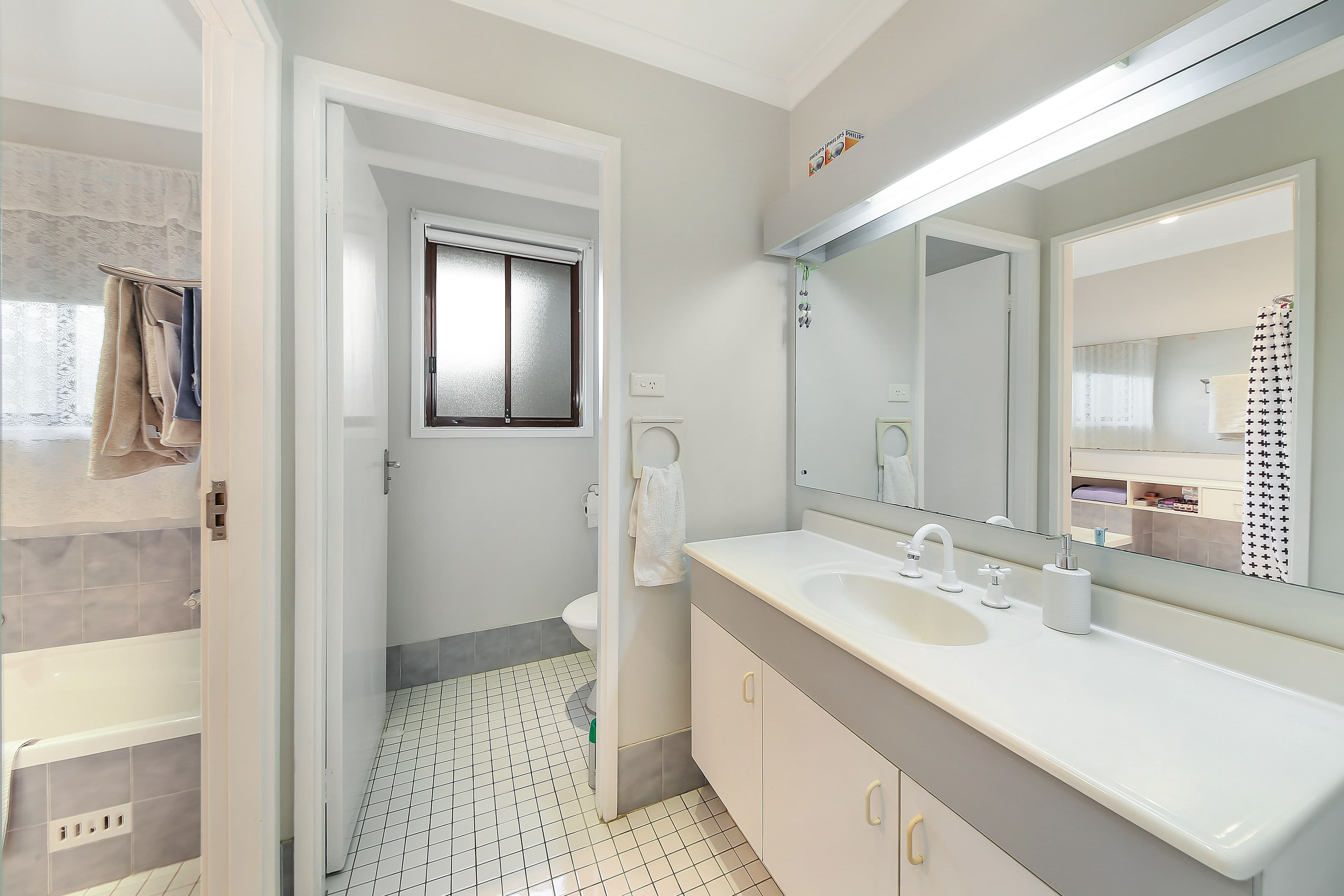 107 Douglas Road, Doonside - Thumbnail 4