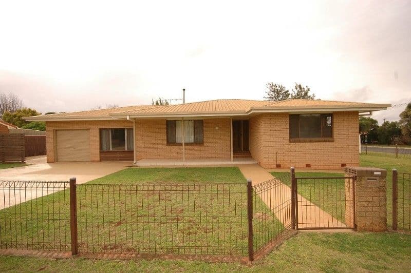 7 Wellcamp Street, NEWTOWN QLD 4350, Newtown - Image 1