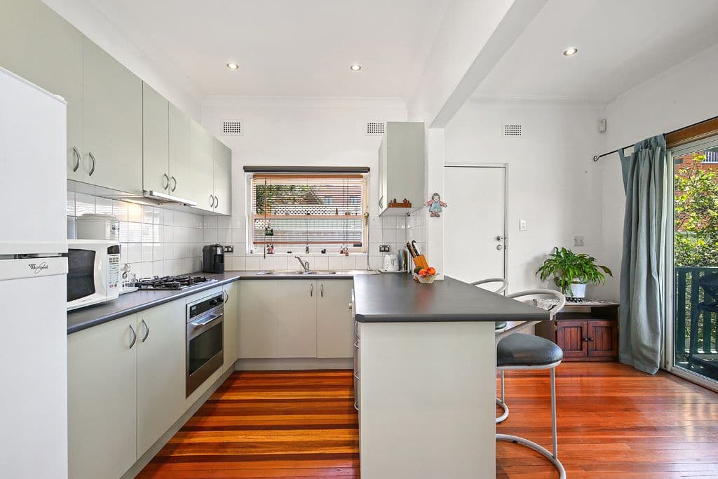 15 Banks Road, Earlwood - Thumbnail 4