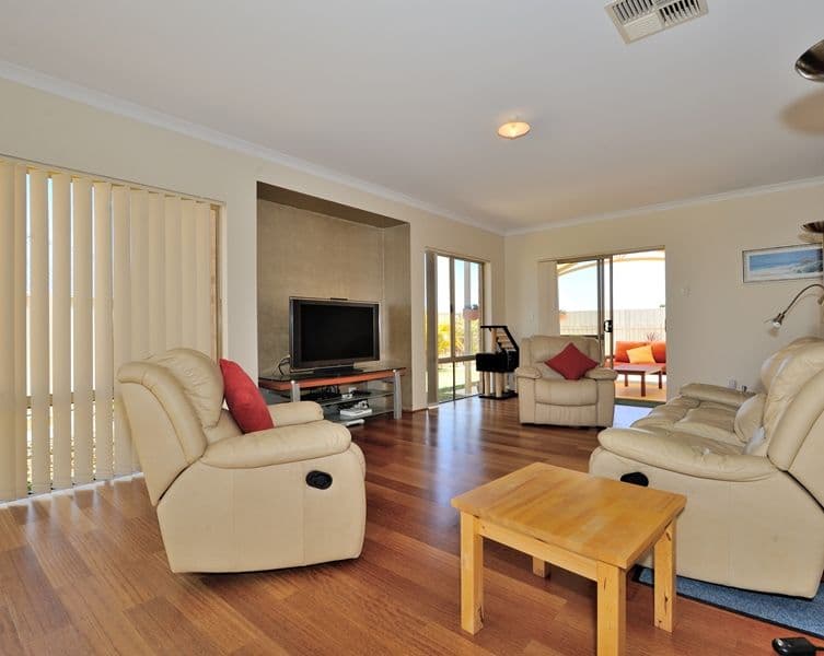 120 Arpenteur Drive, BALDIVIS WA 6171, Baldivis - Thumbnail 2
