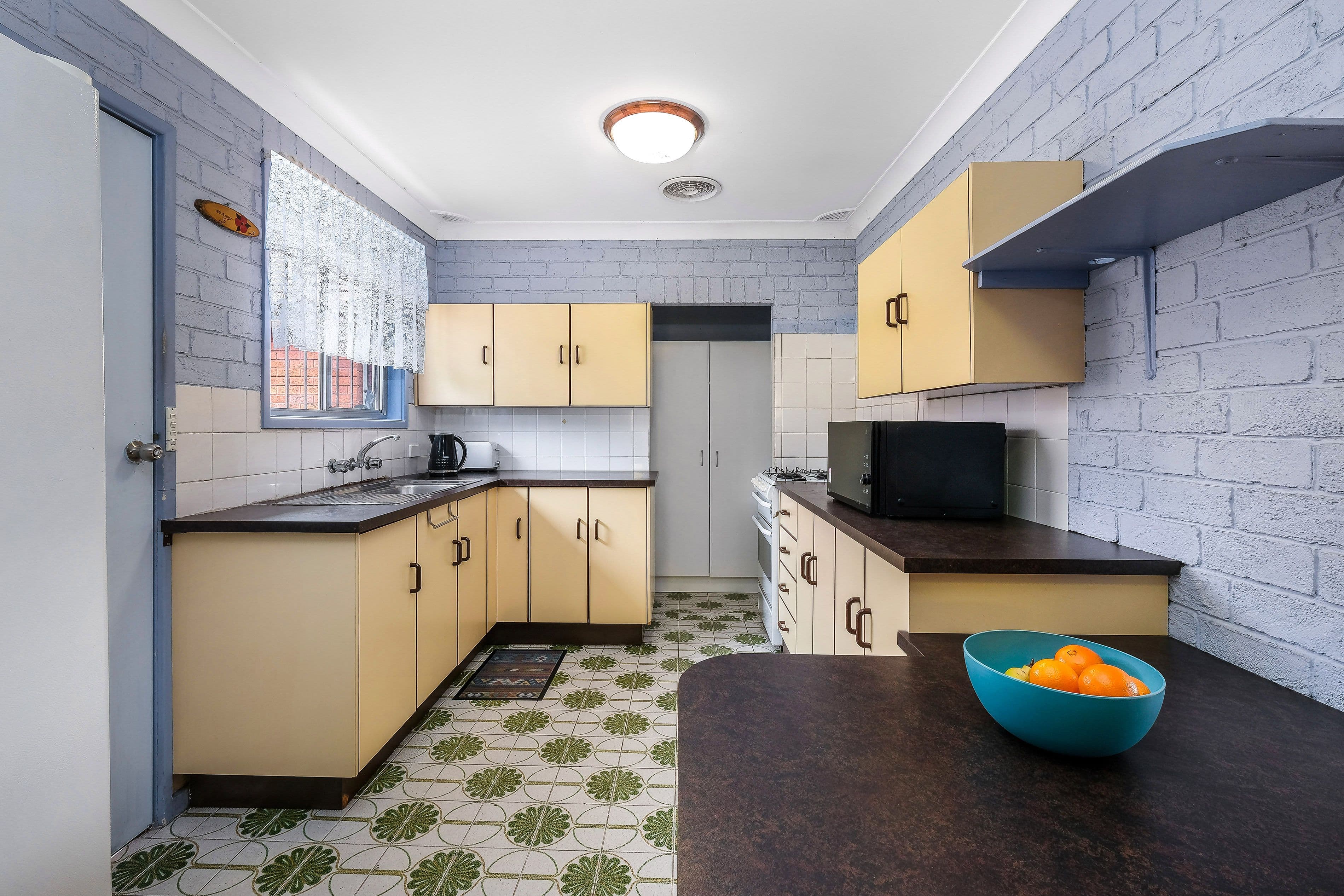 42 Kurrajong Avenue, Georges Hall NSW 2198, Georges Hall - Thumbnail 4