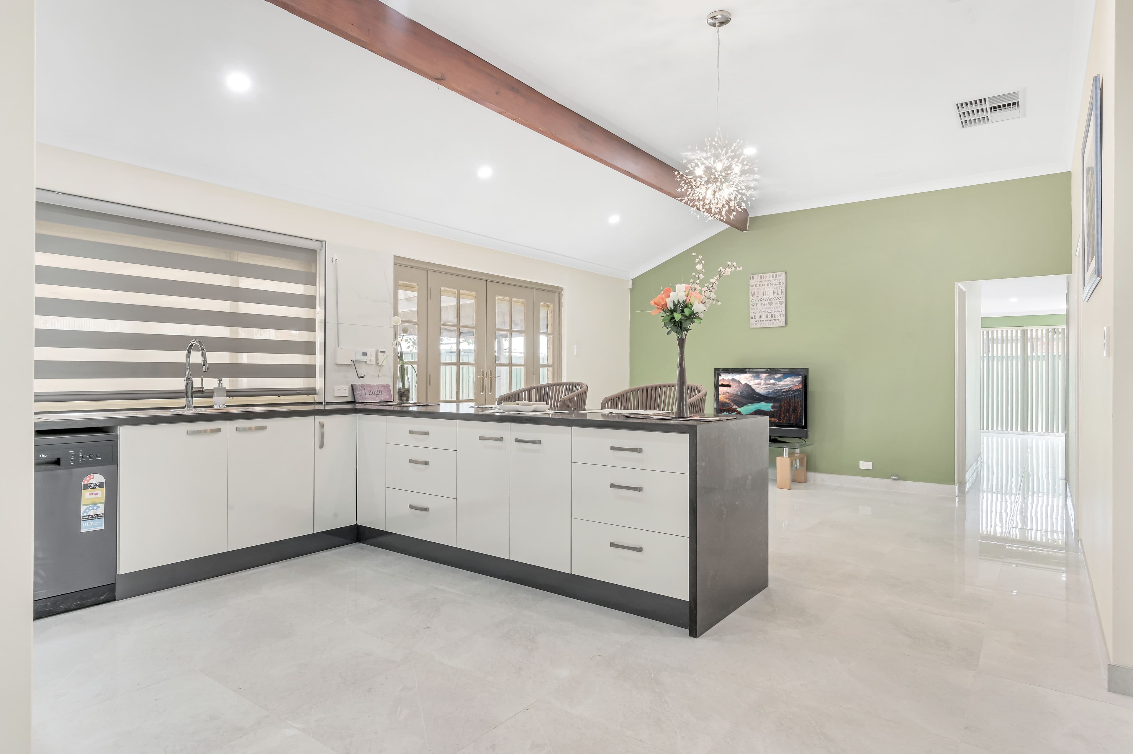 7 Reveley Close, Seville Grove WA 6112, Seville Grove - Thumbnail 2