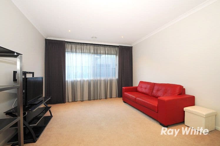 6 Aspera Place, Cranbourne North VIC 3977, Cranbourne North - Thumbnail 5