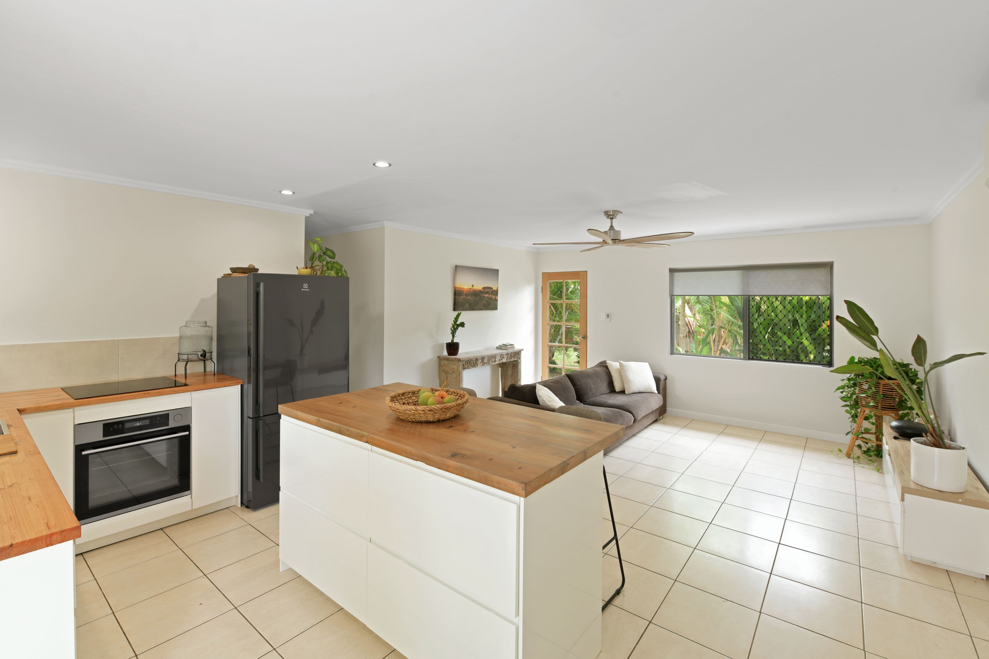 50 Periwinkle Avenue, Trinity Beach QLD 4879, Trinity Beach - Image 1
