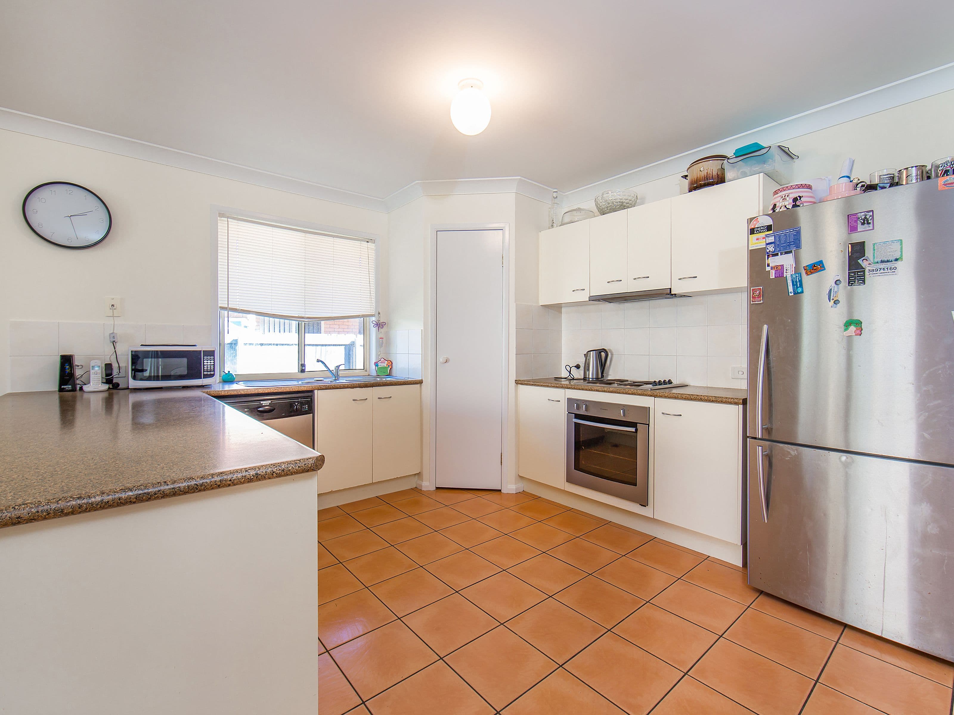 4 David Close, Redcliffe QLD 4020, Redcliffe - Thumbnail 3