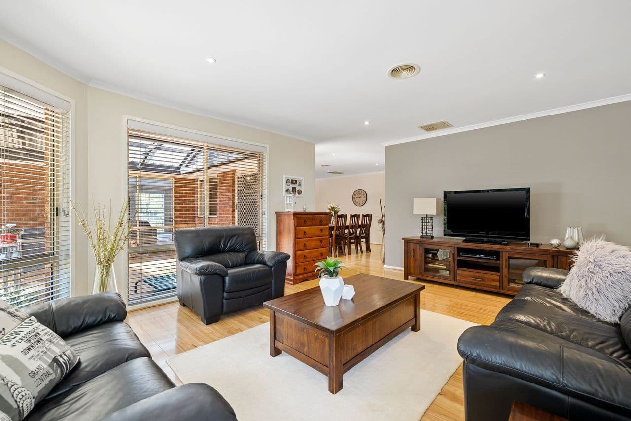 5 Mayfield Place, Rowville VIC 3178, Rowville - Thumbnail 5