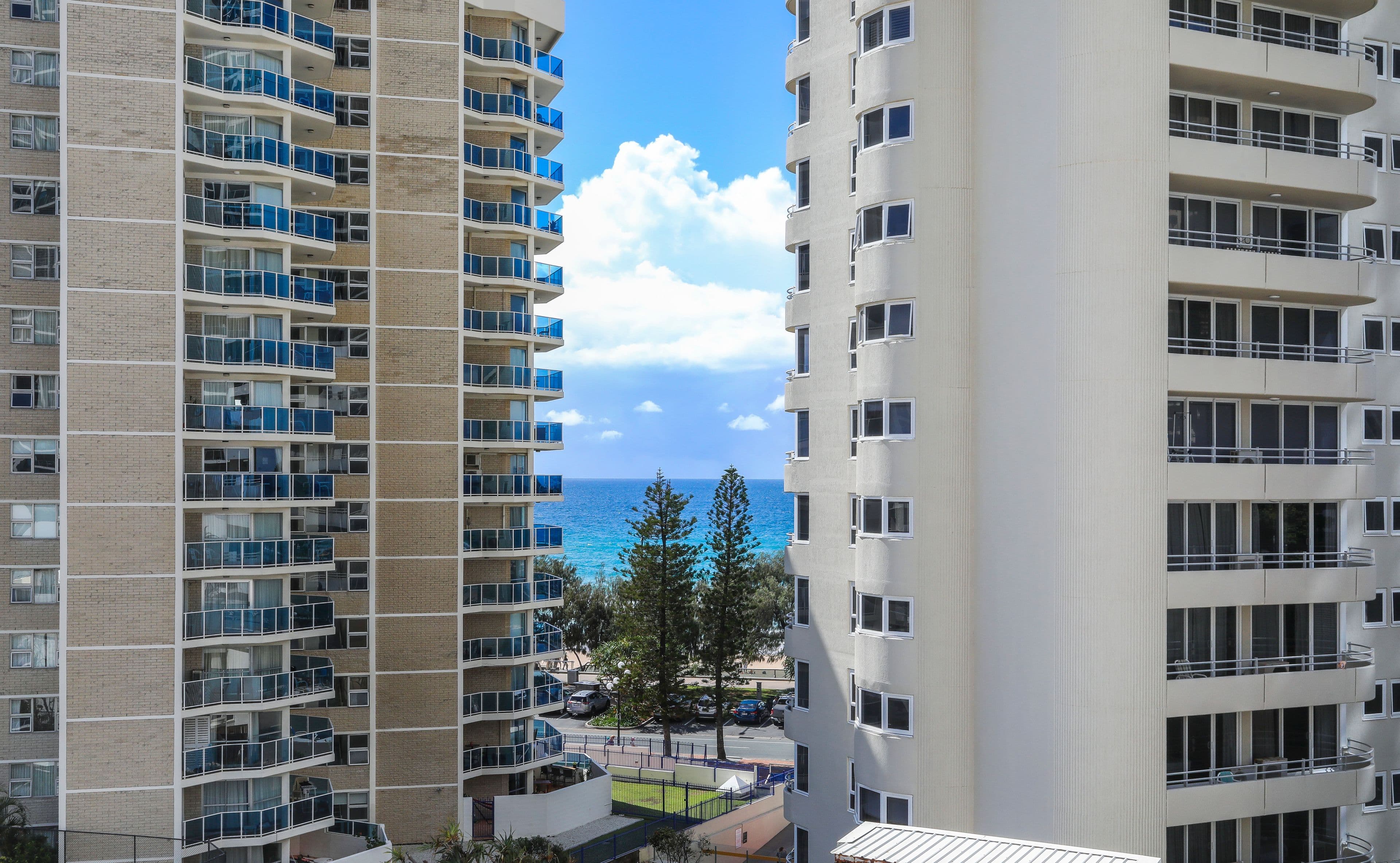 19 Orchid Avenue, Surfers Paradise QLD 4217, Surfers Paradise - Thumbnail 3