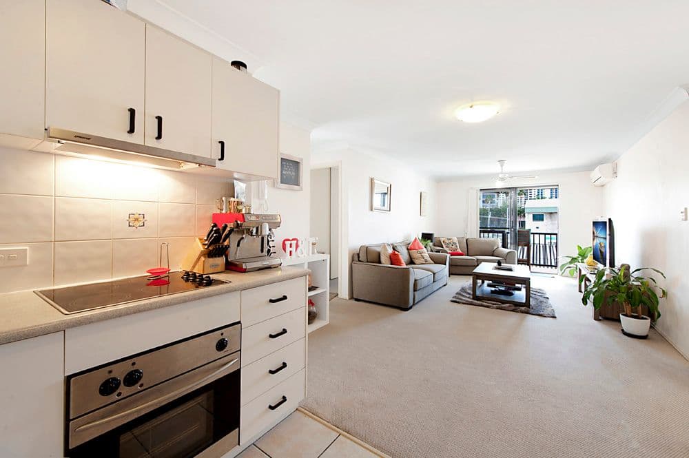 12 Monaco Street, Surfers Paradise QLD 4217, Surfers Paradise - Thumbnail 2