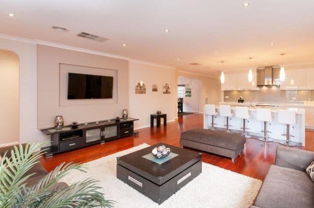 12 Viewside Crescent, CRAIGIEBURN VIC 3064, Craigieburn - Thumbnail 4