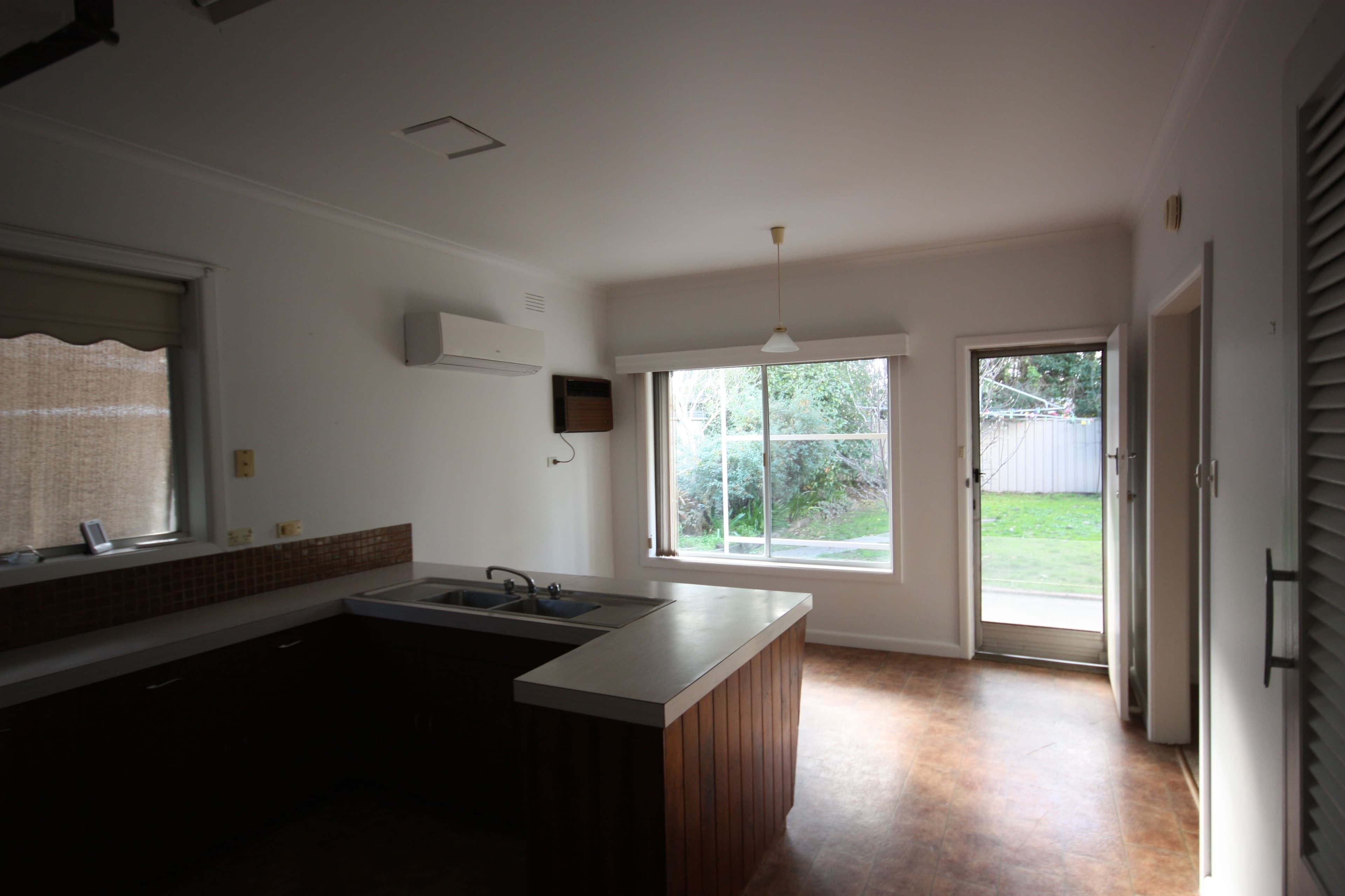 14 Monds Avenue, Benalla VIC 3672, Benalla - Thumbnail 3