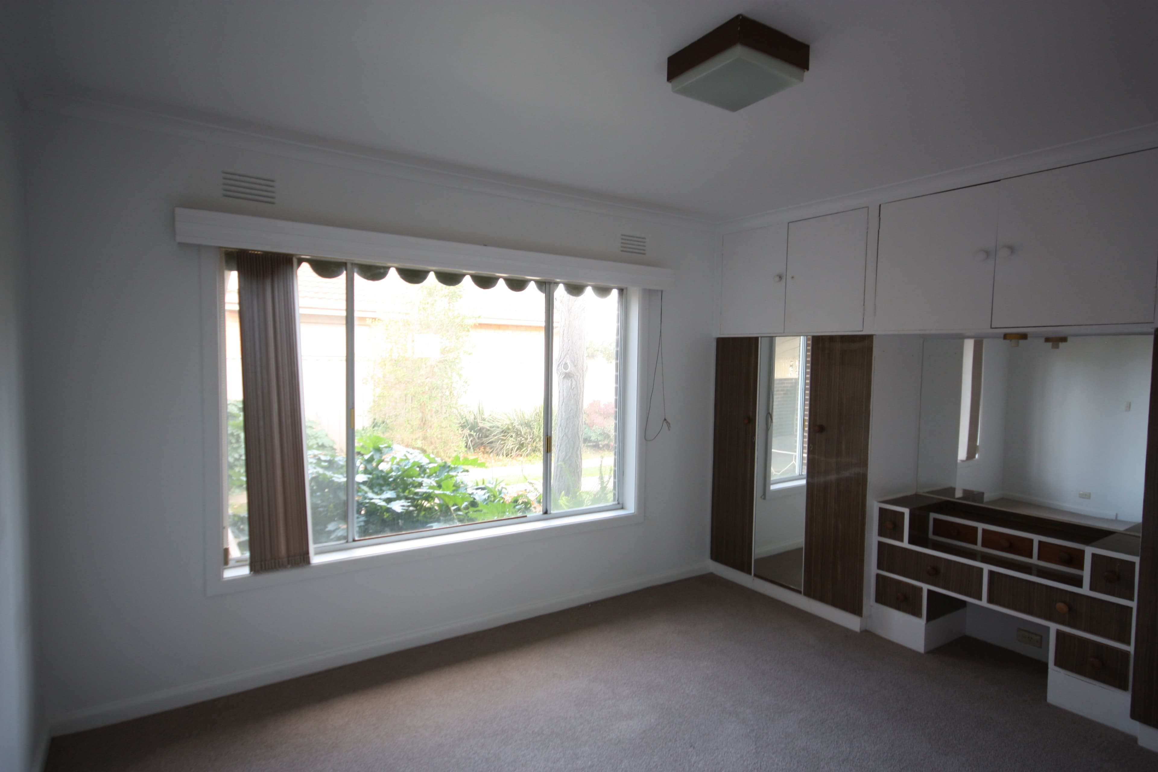 14 Monds Avenue, Benalla VIC 3672, Benalla - Thumbnail 5
