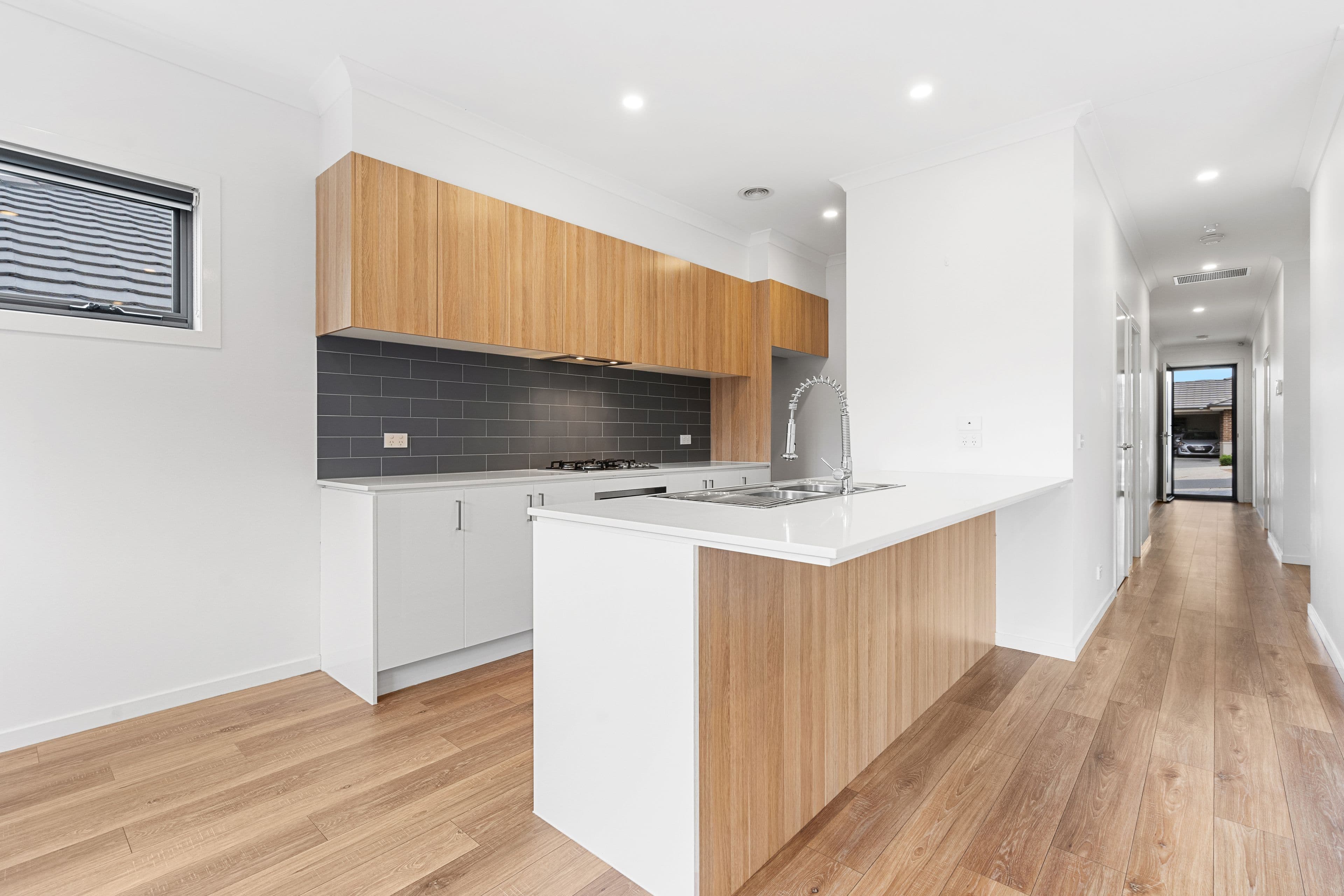 16 Tooradin Crescent, Doreen VIC 3754, Doreen - Thumbnail 5