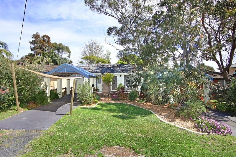 10 Macauley Road, BATEAU BAY NSW 2261, Bateau Bay - Image 1