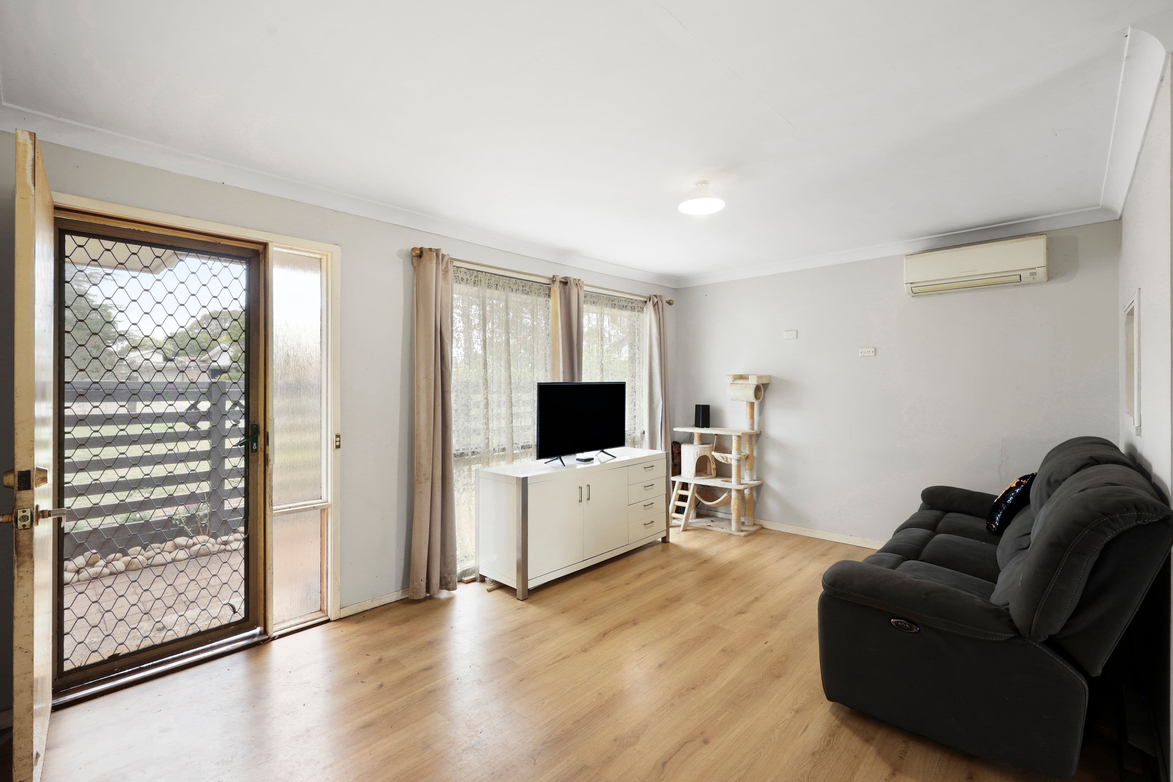 13 Stanley Street, Hill Top NSW 2575, Hill Top - Thumbnail 6