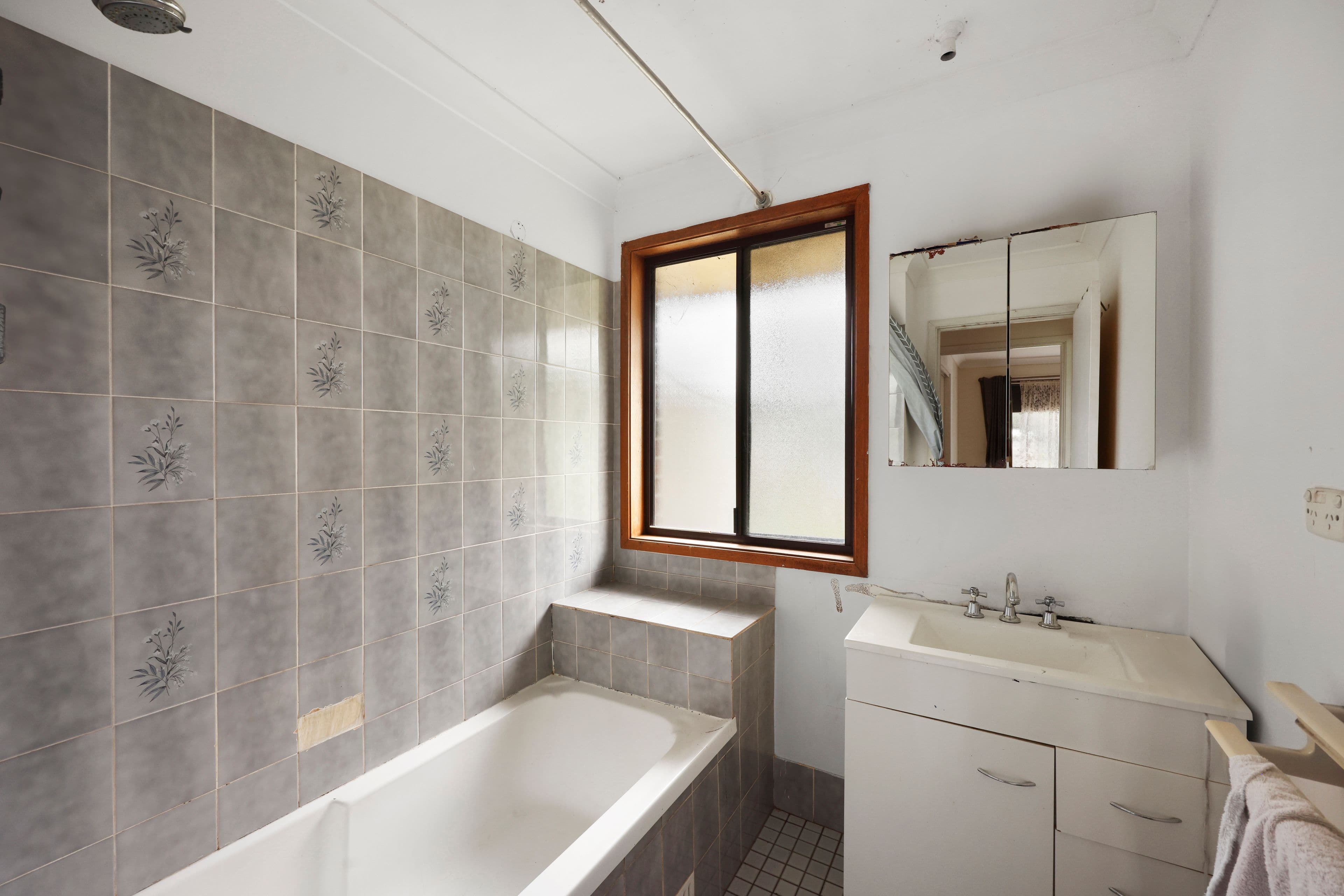 13 Stanley Street, Hill Top NSW 2575, Hill Top - Thumbnail 8