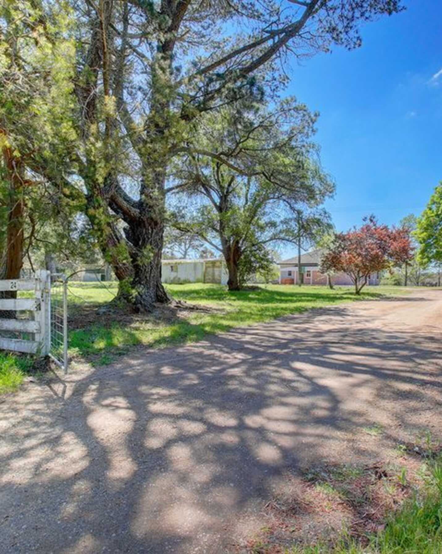 24 Shangri La Road Bundanoon, Bundanoon - Thumbnail 2