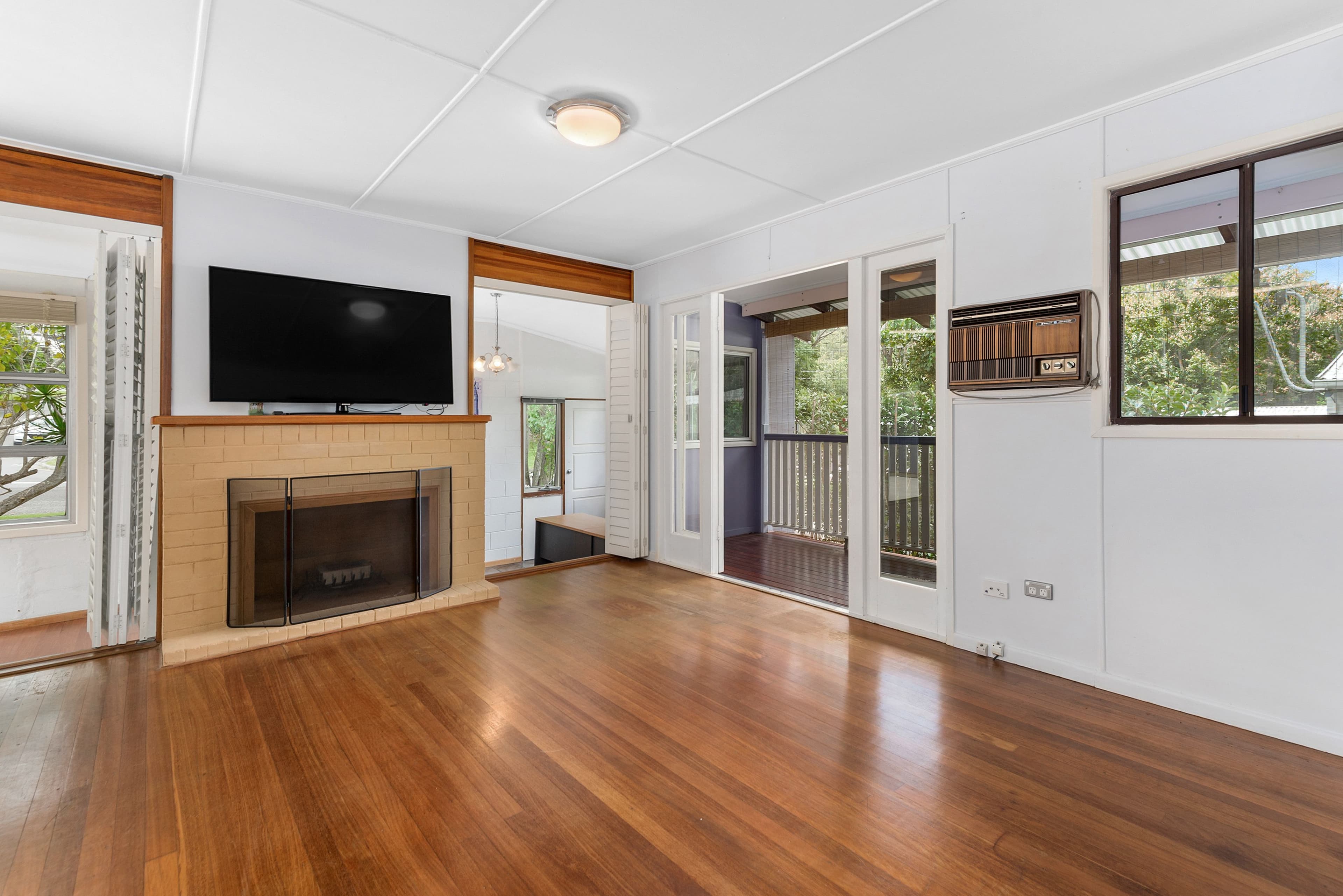 19 Greenlanes Road, Ashgrove QLD 4060, Ashgrove - Thumbnail 2