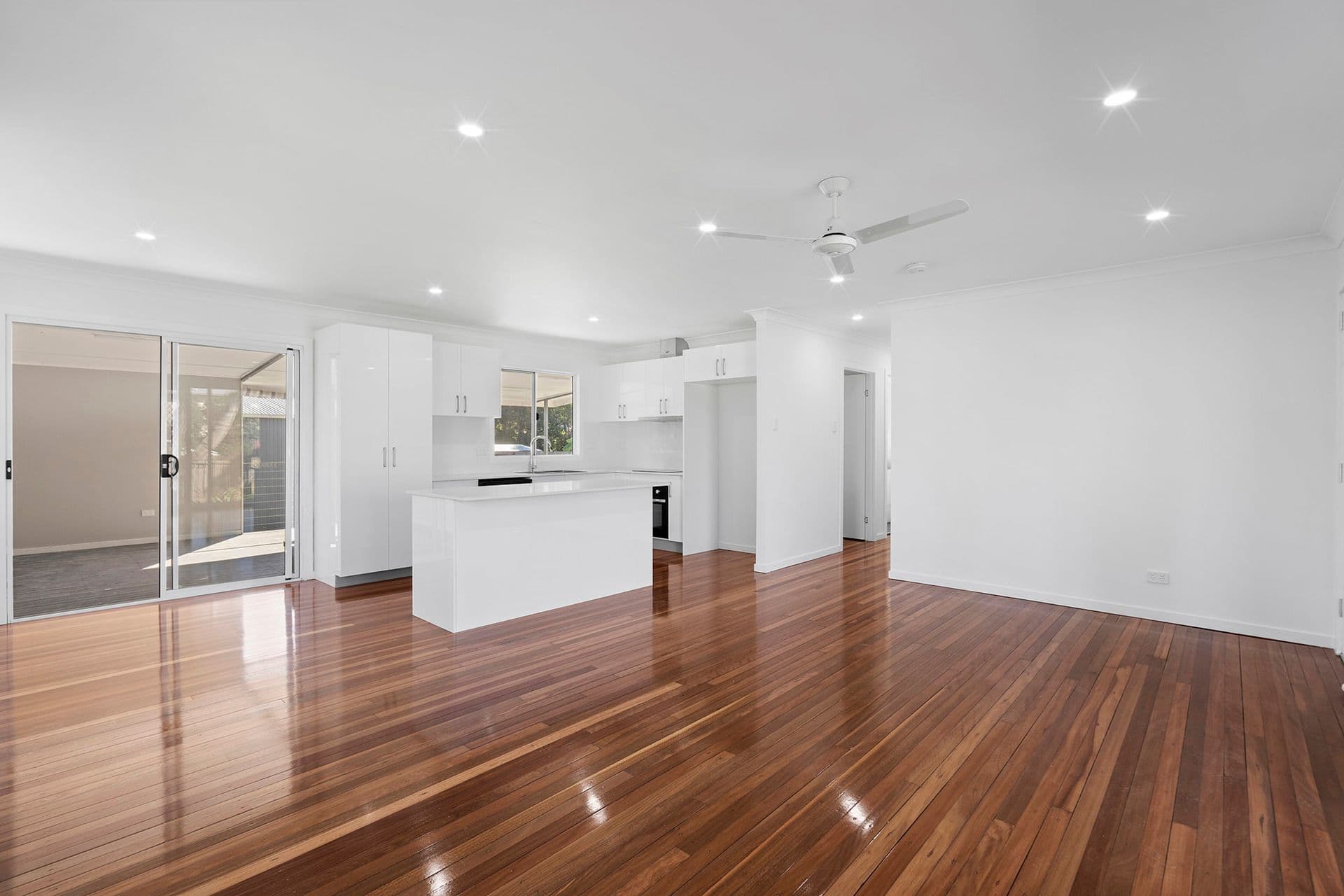 2 Lowe Street, Goodna QLD 4300, Goodna - Thumbnail 5