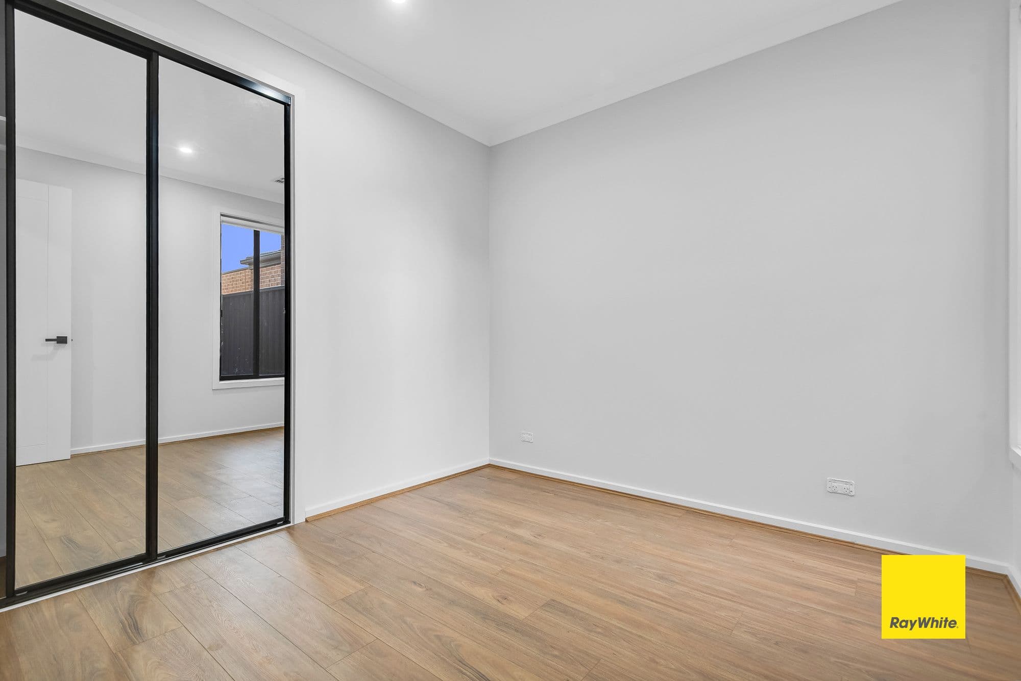 19 Manchado Street, Tarneit VIC 3029, Tarneit - Thumbnail 4