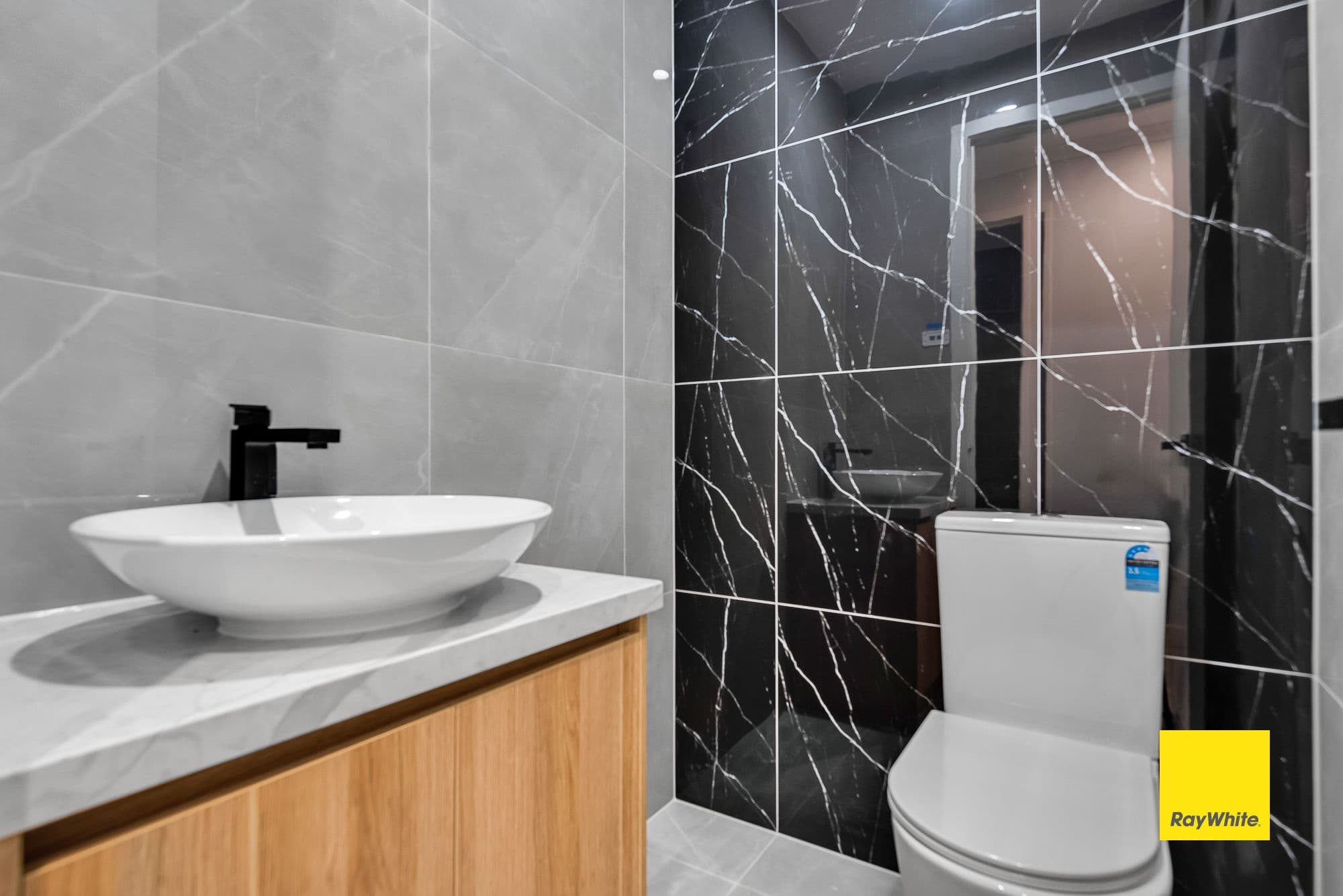 19 Manchado Street, Tarneit VIC 3029, Tarneit - Thumbnail 5