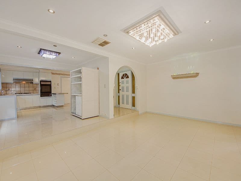 2 Eureka Court, KINGS PARK VIC 3021, Kings Park - Thumbnail 2