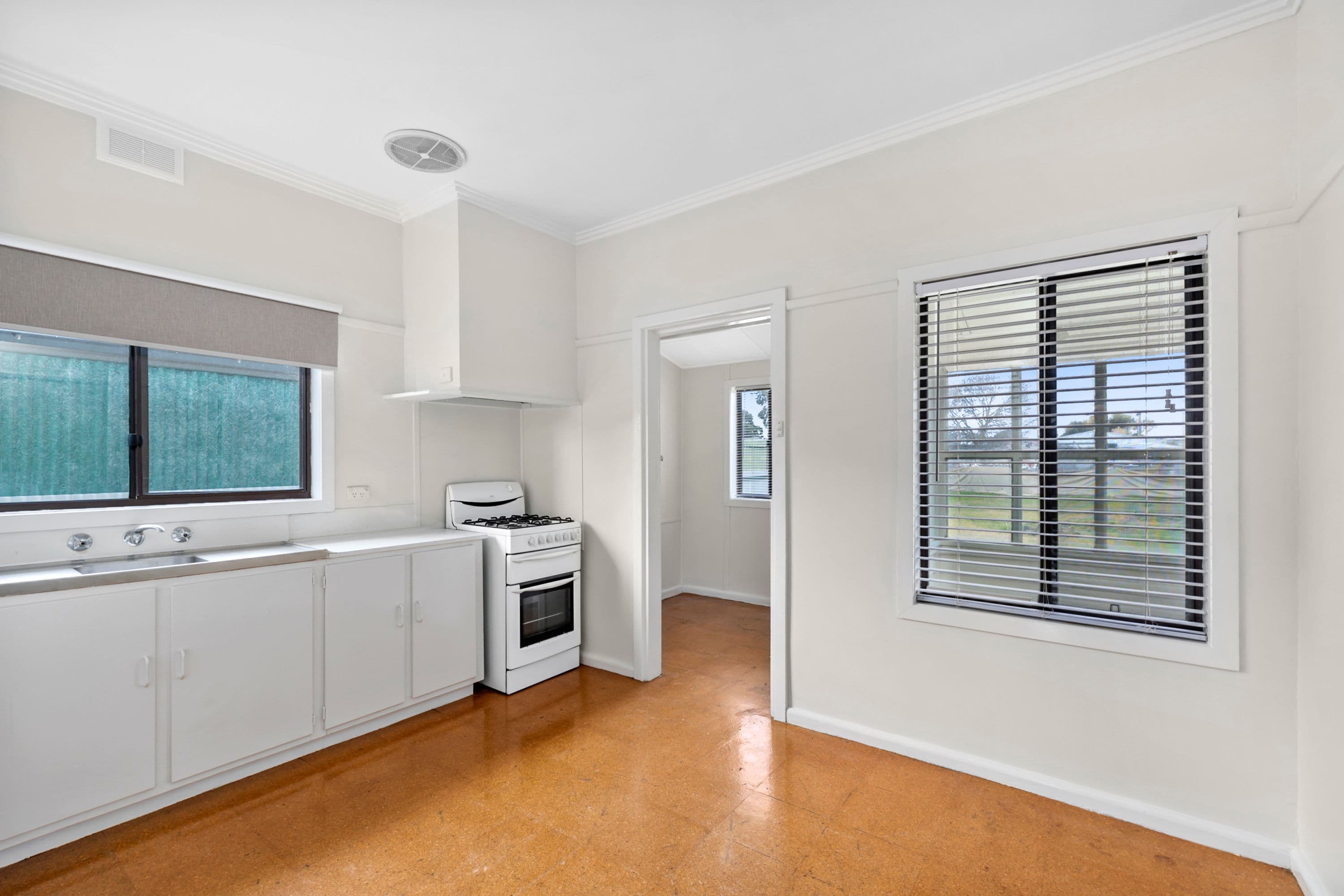 43 Smith Street, Ararat VIC 3377, Ararat - Thumbnail 3