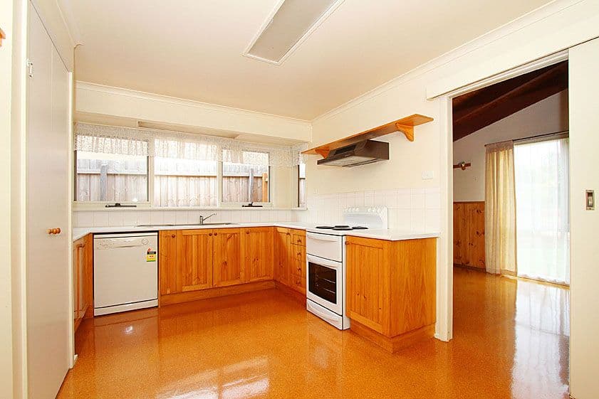 20 Baystone Road, EPPING VIC 3076, Epping - Thumbnail 2